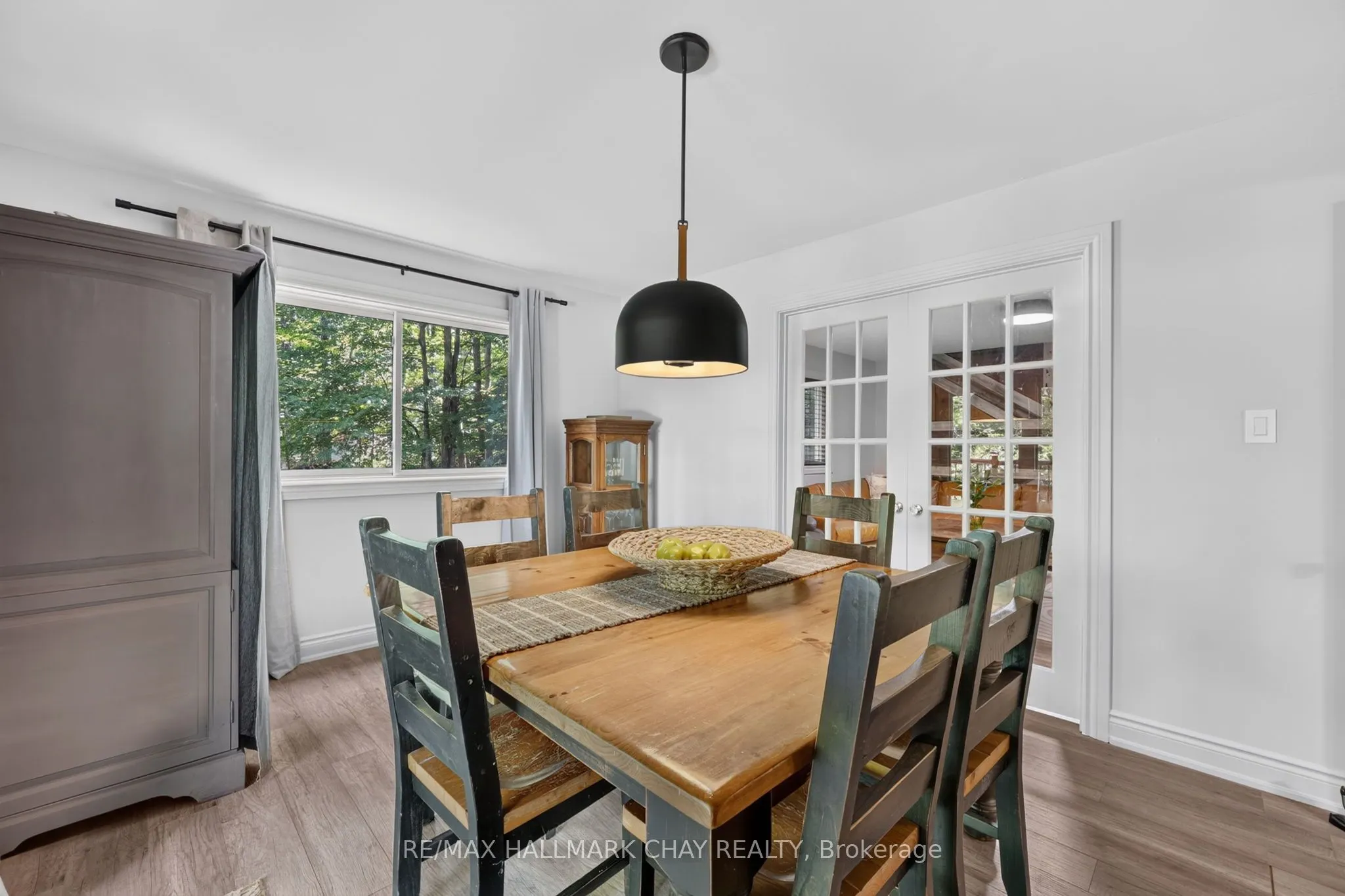 23 ALGONQUIN Trail
