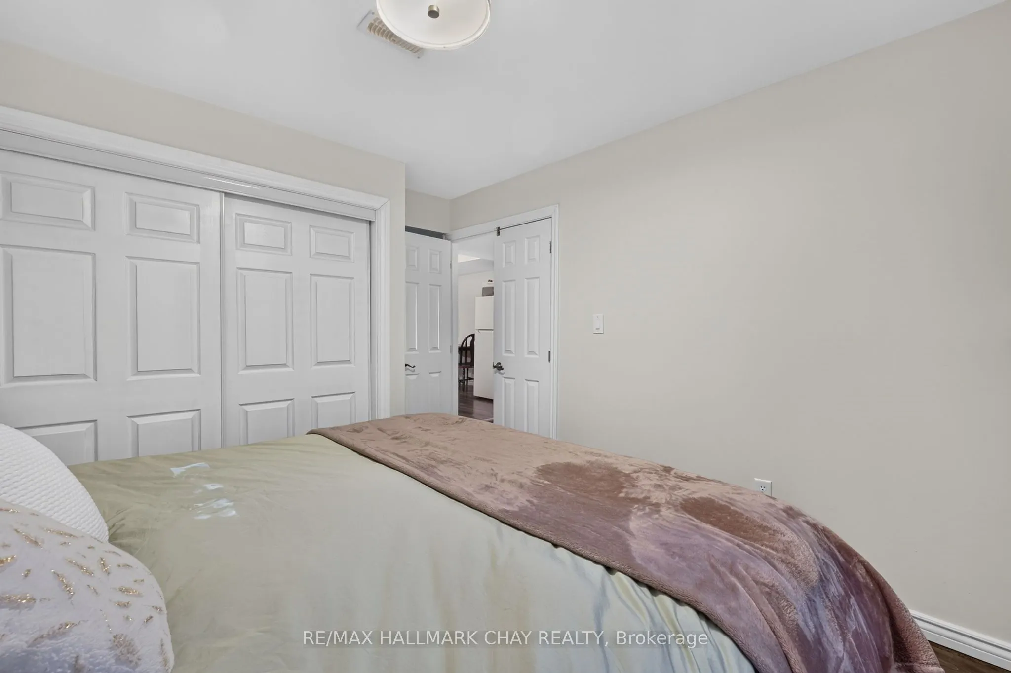 23 ALGONQUIN Trail