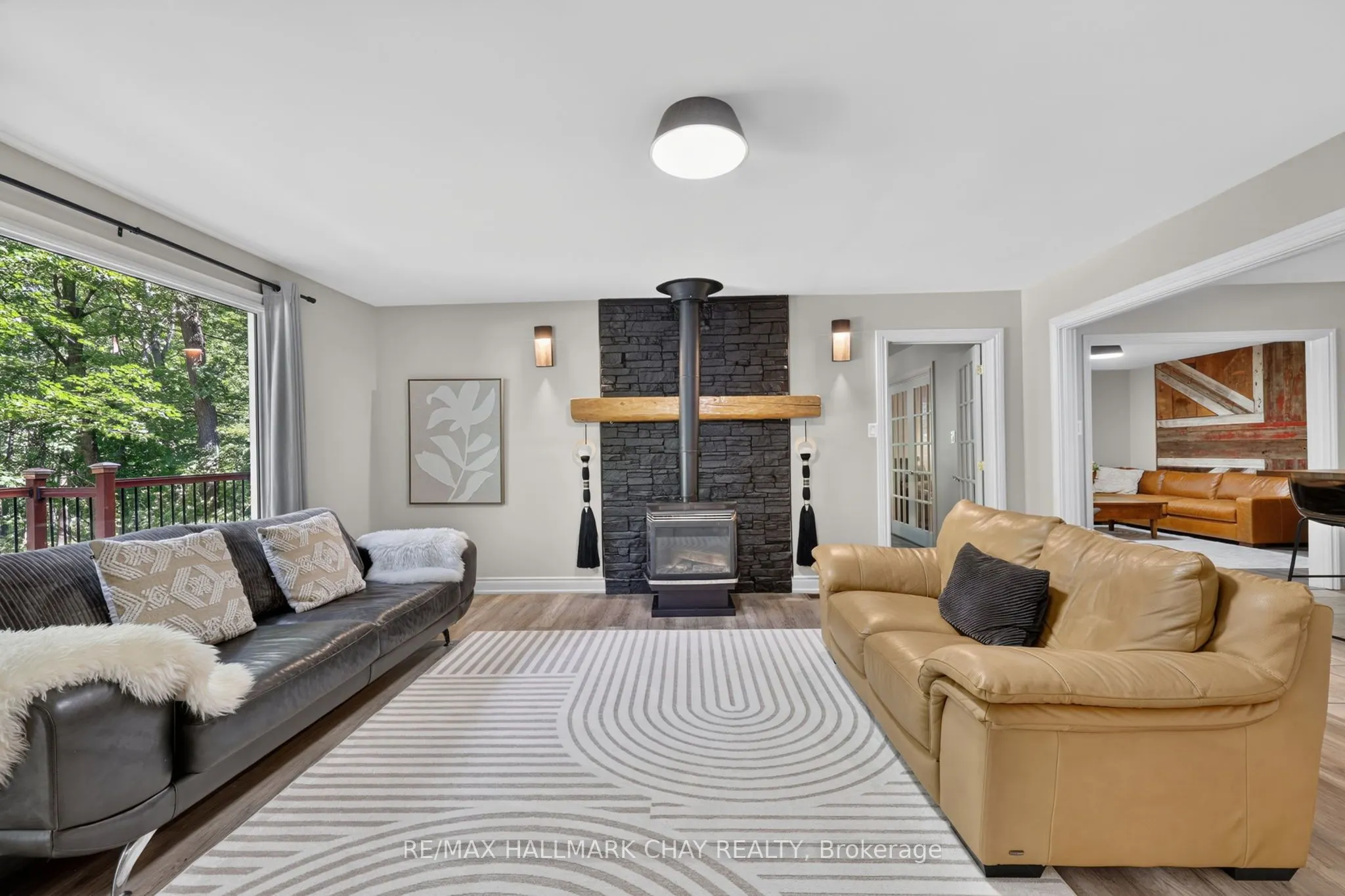 23 ALGONQUIN Trail