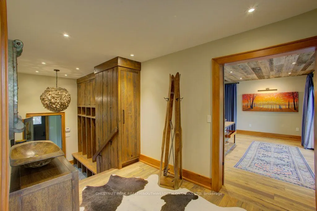8429 Poplar Side Road