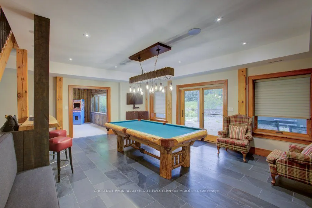8429 Poplar Side Road