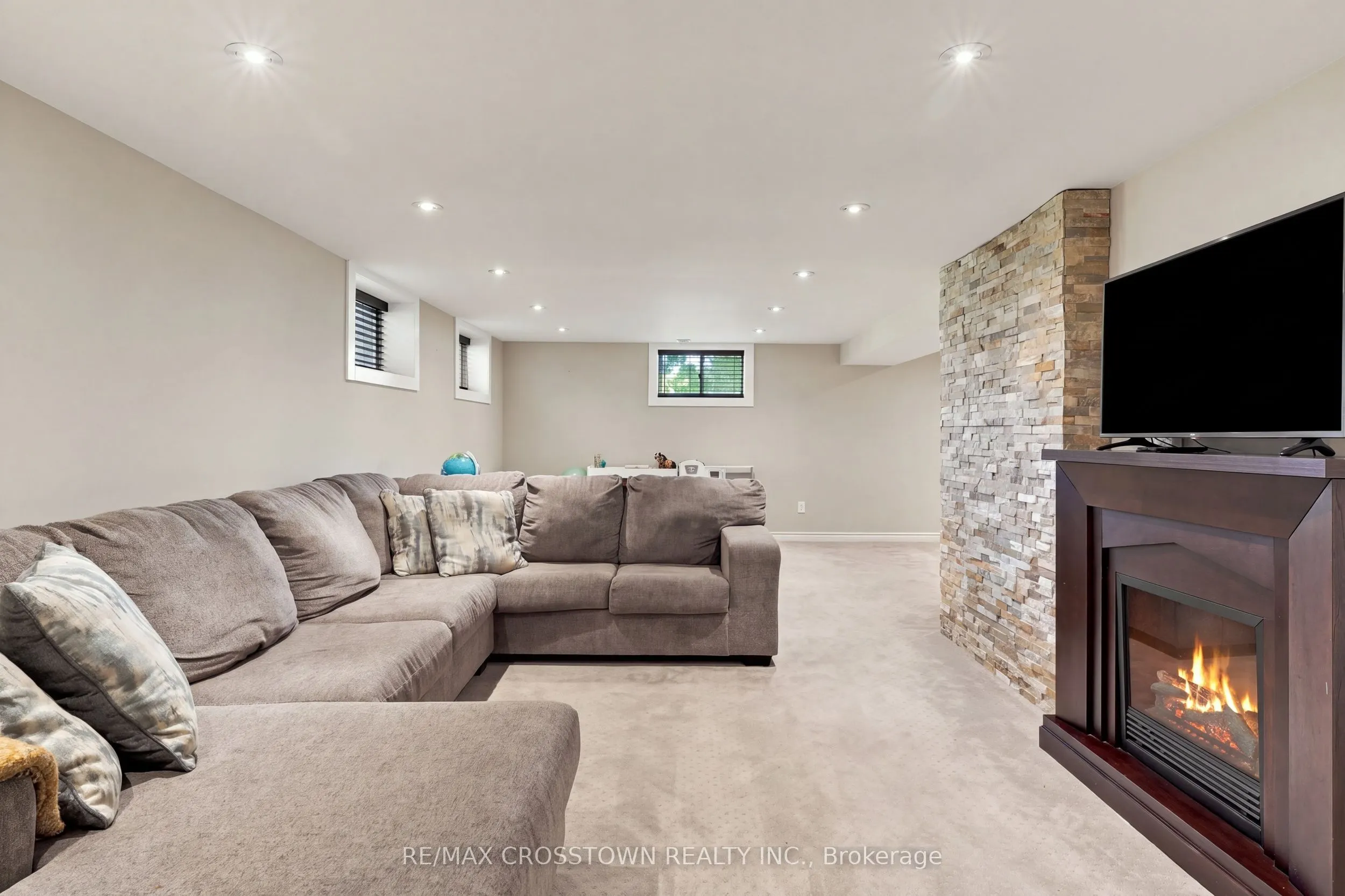 20 IDLEWOOD Drive