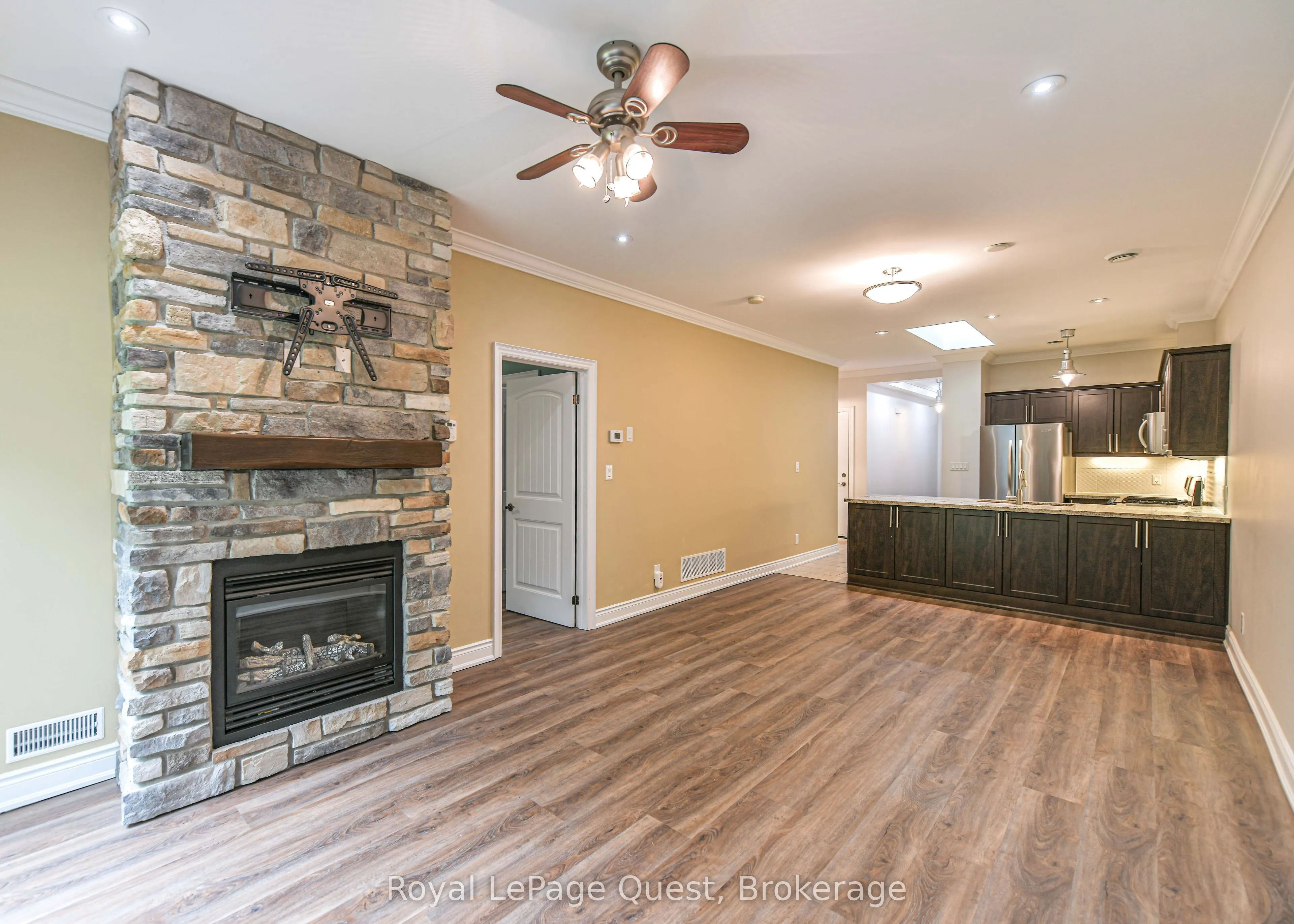 37 Riverwalk Drive