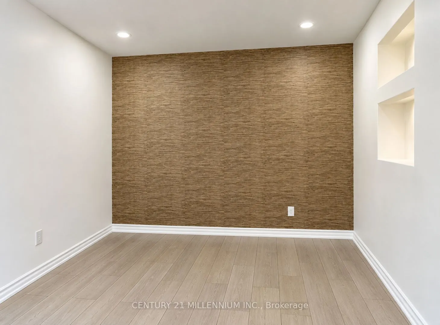 6 Carruthers Crescent
