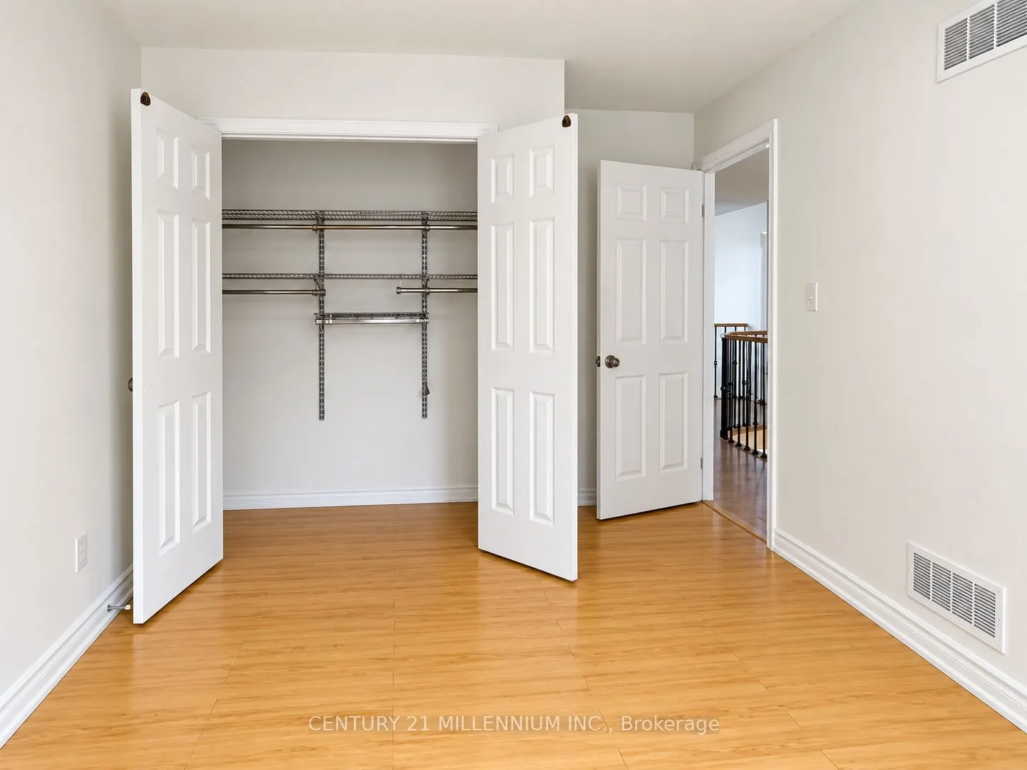 6 Carruthers Crescent