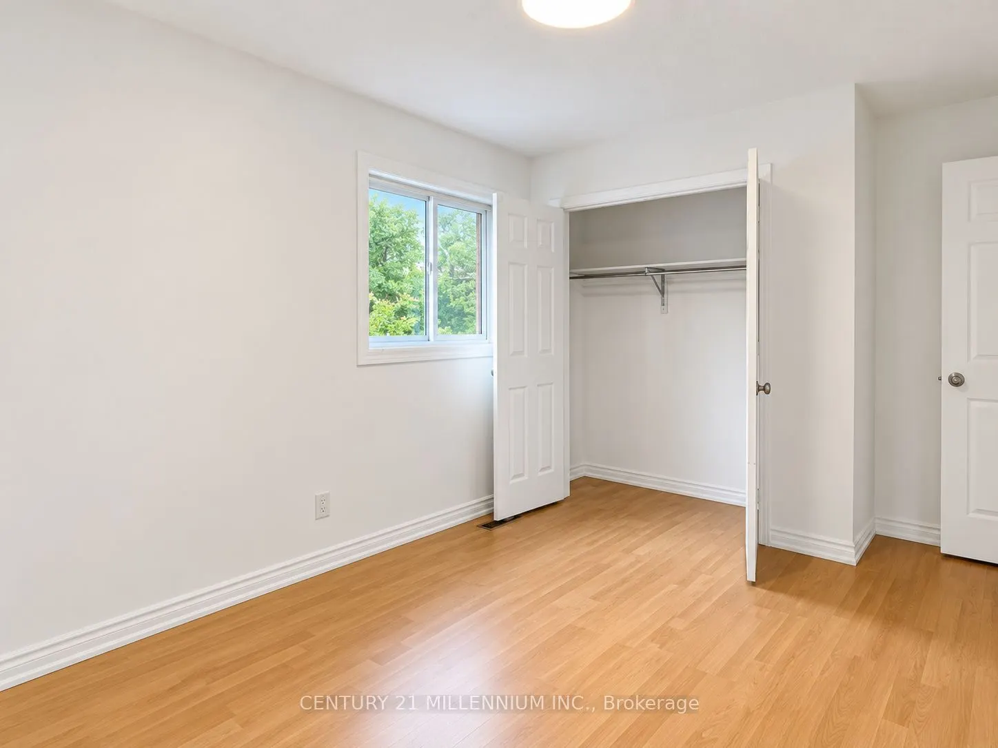 6 Carruthers Crescent