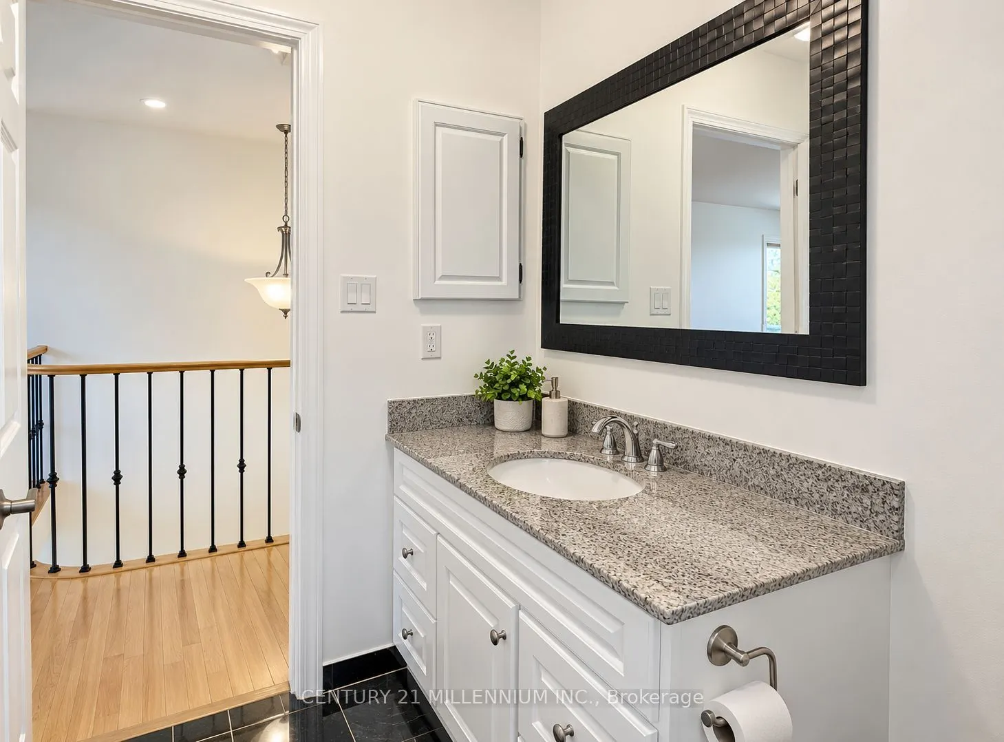 6 Carruthers Crescent