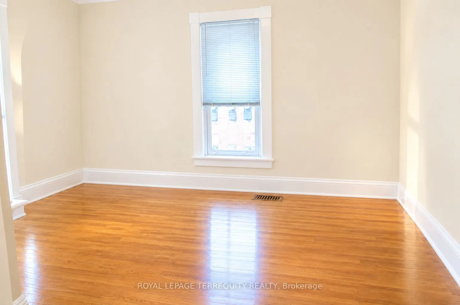 486 Hannah Street
