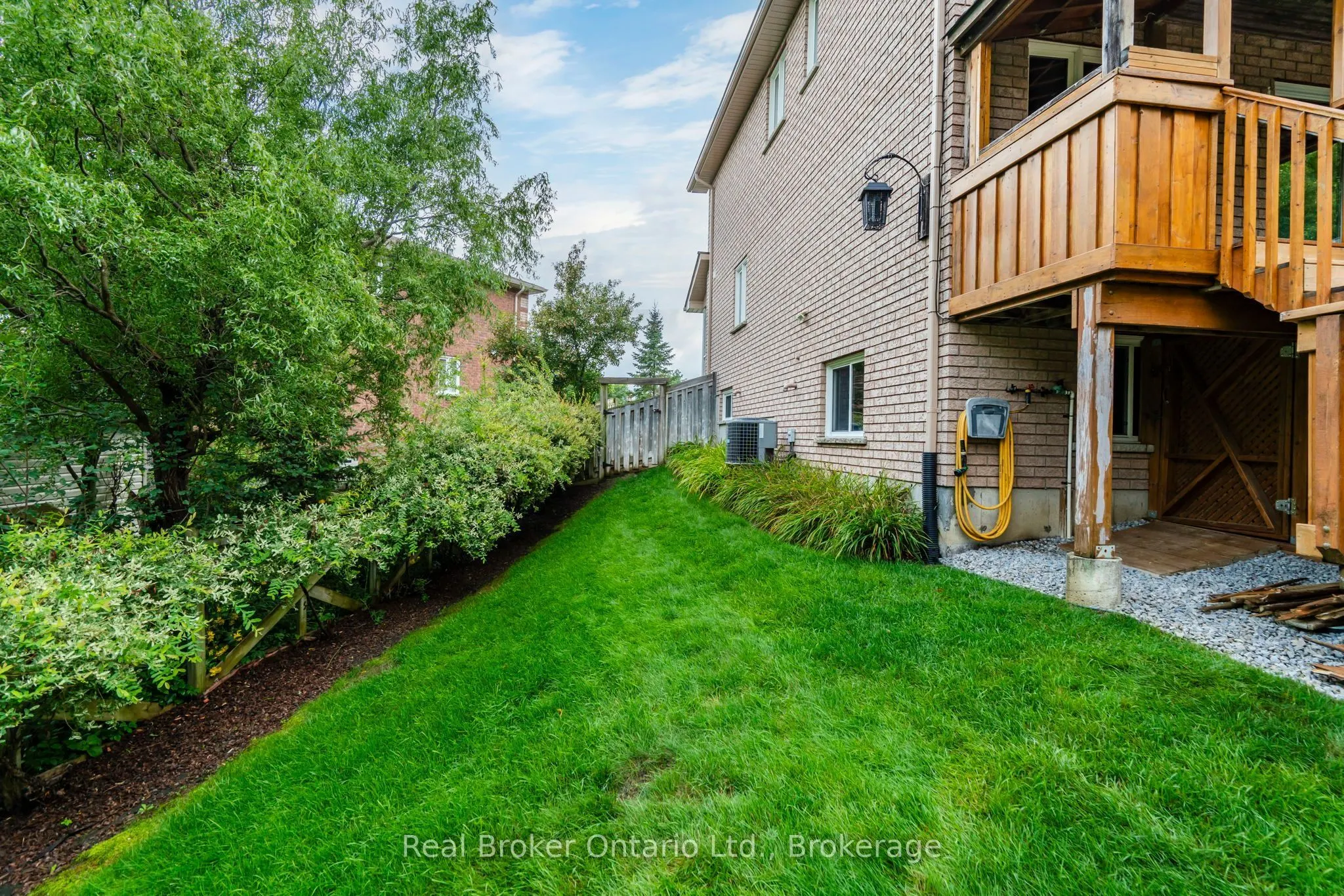 140 Southwinds Crescent