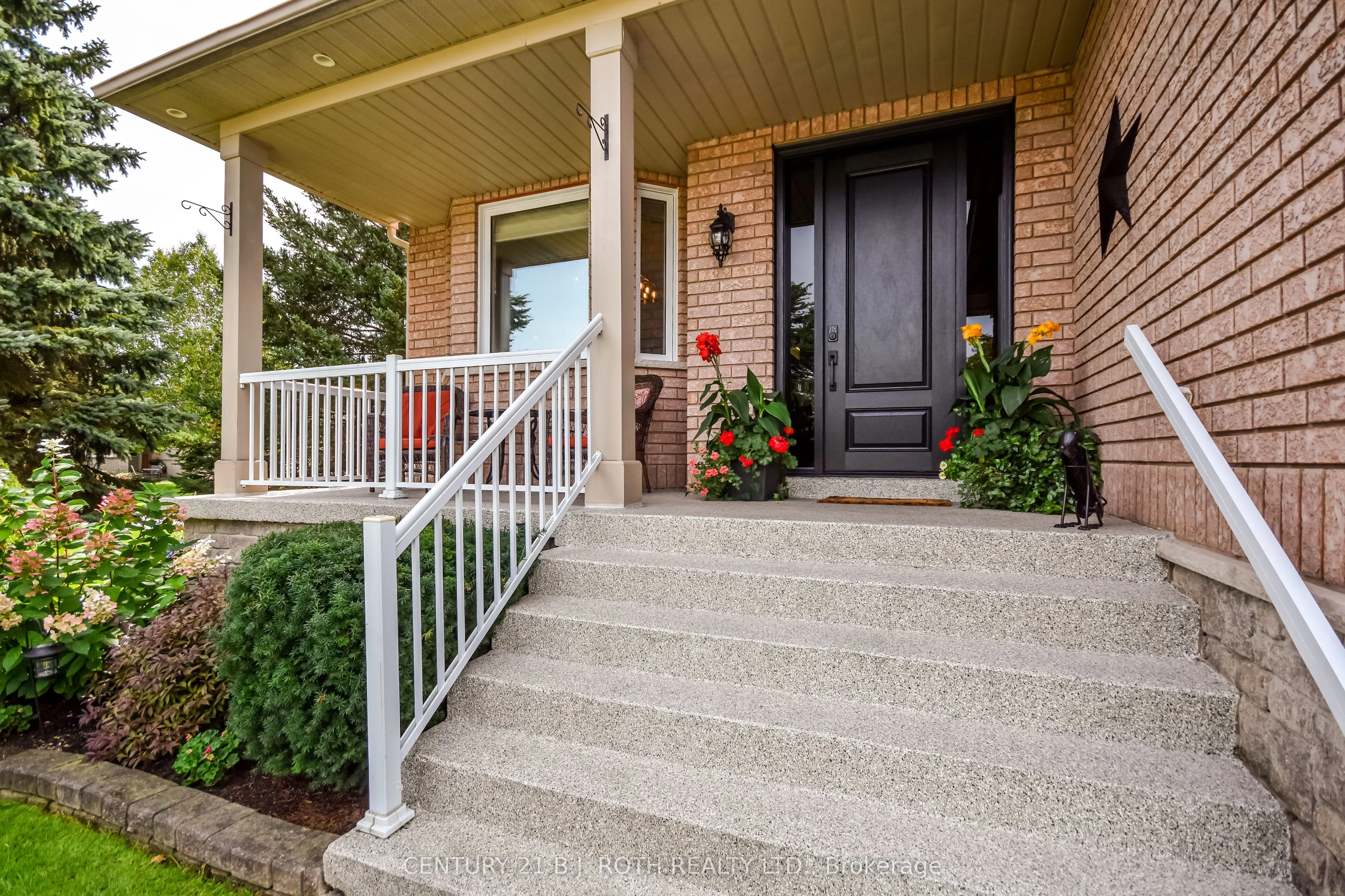 1 SILVERSANDS Crescent