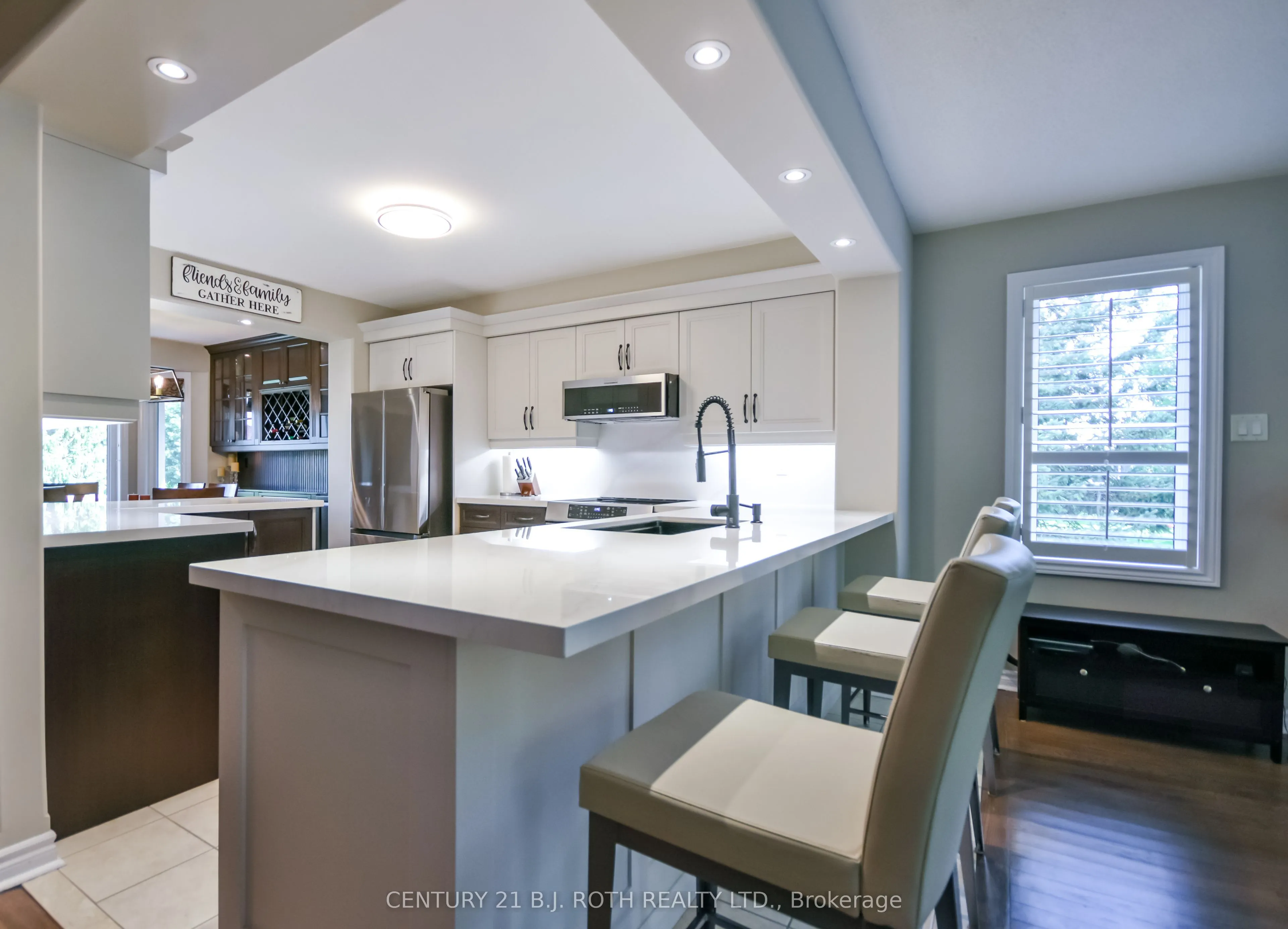1 SILVERSANDS Crescent