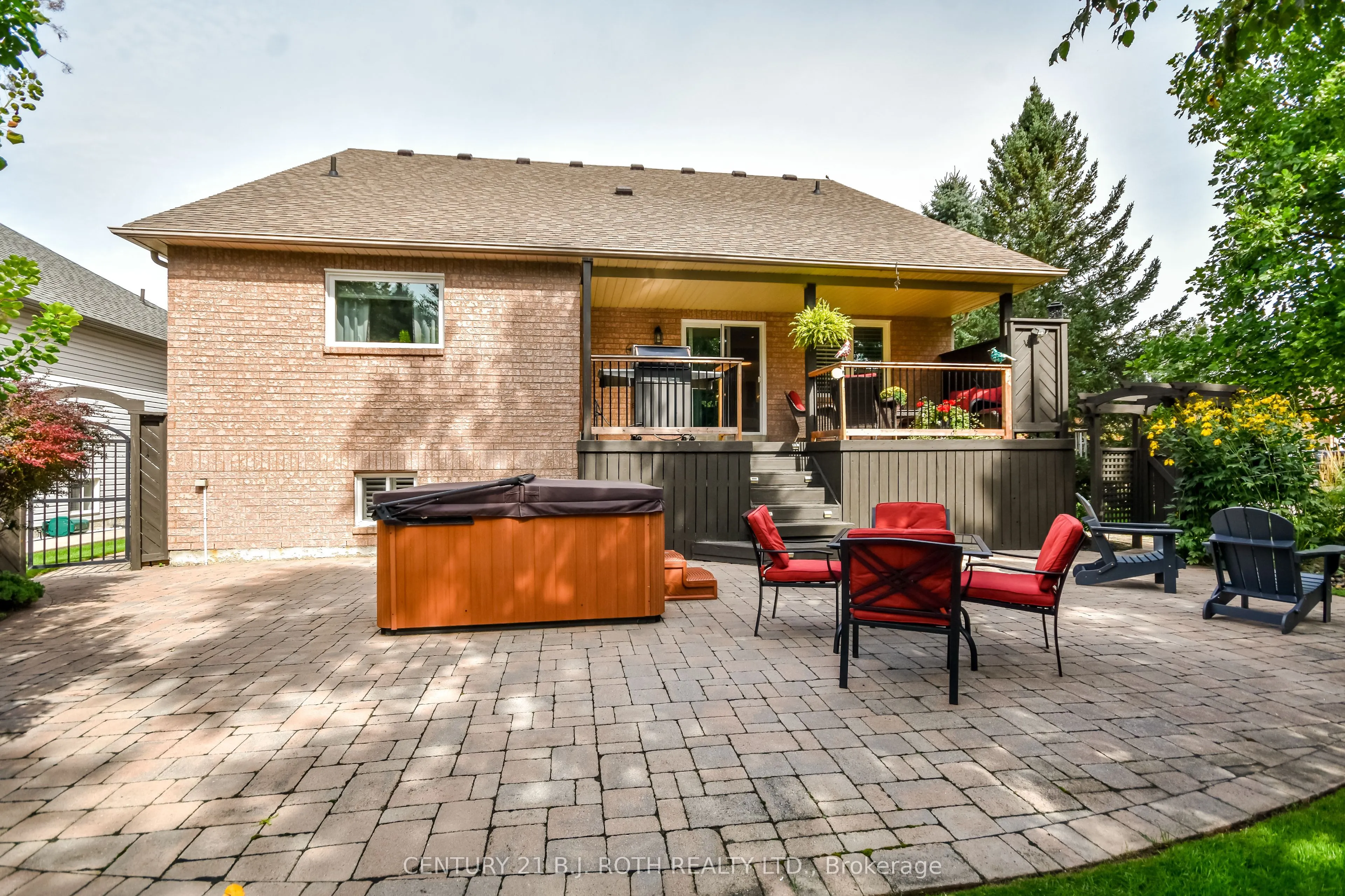 1 SILVERSANDS Crescent
