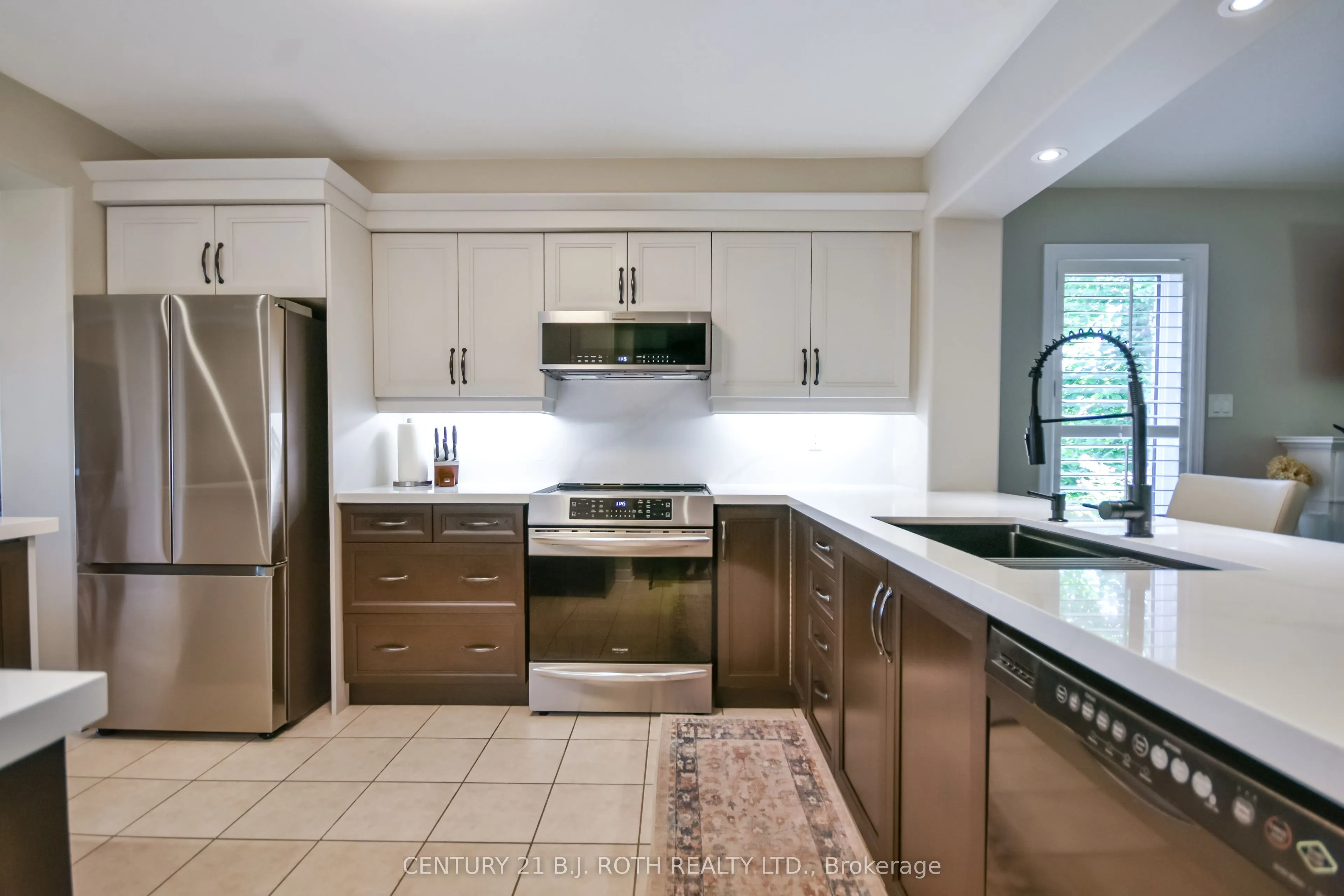 1 SILVERSANDS Crescent