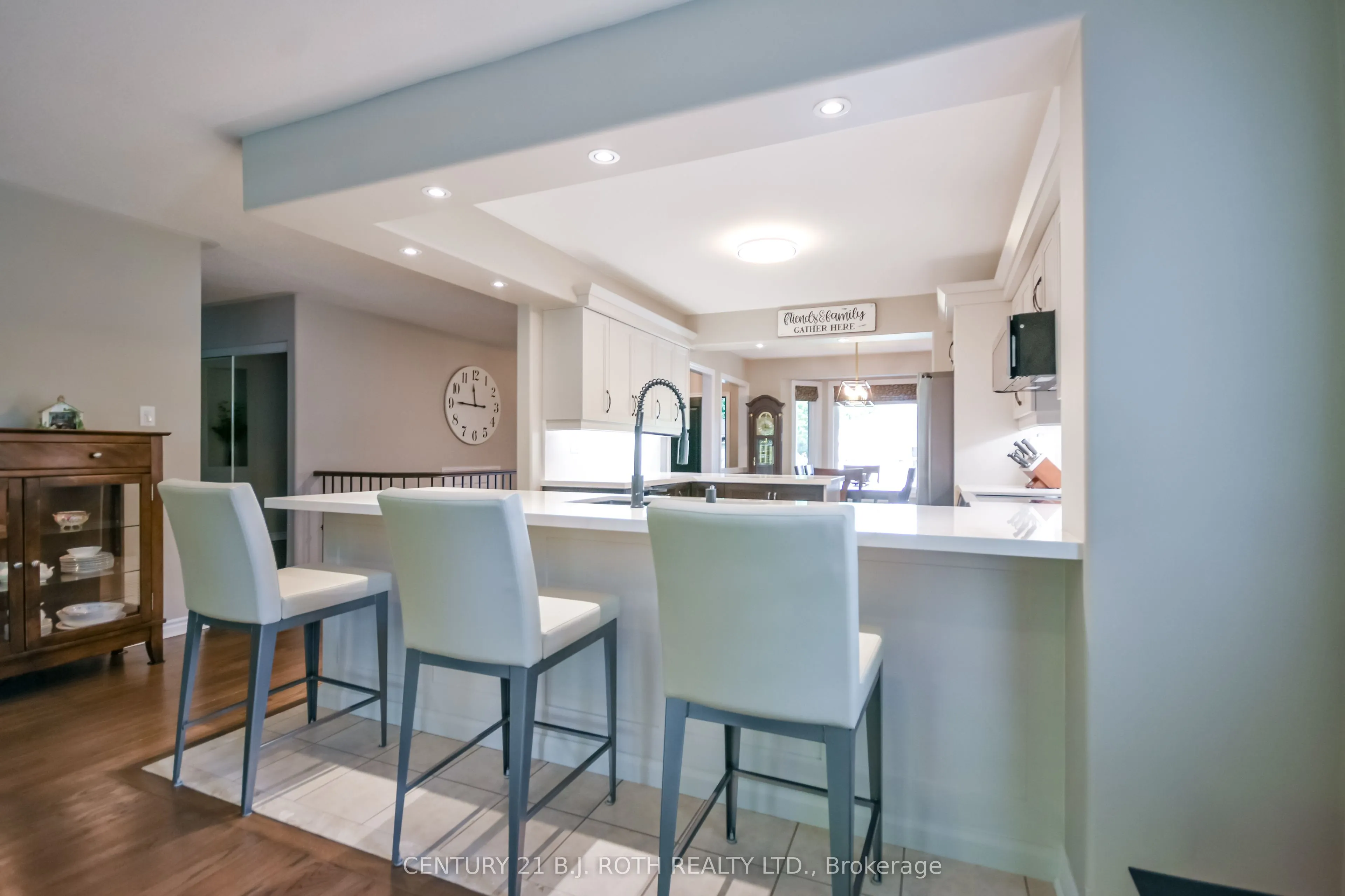 1 SILVERSANDS Crescent