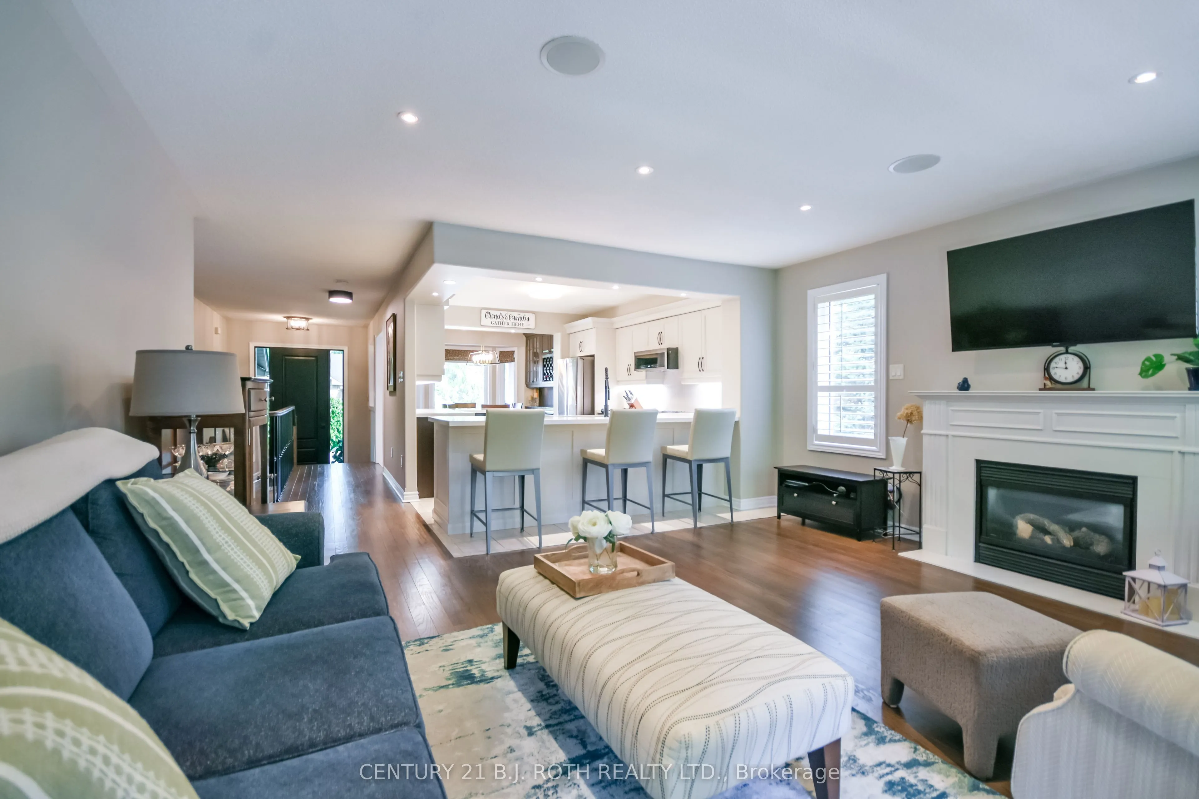 1 SILVERSANDS Crescent