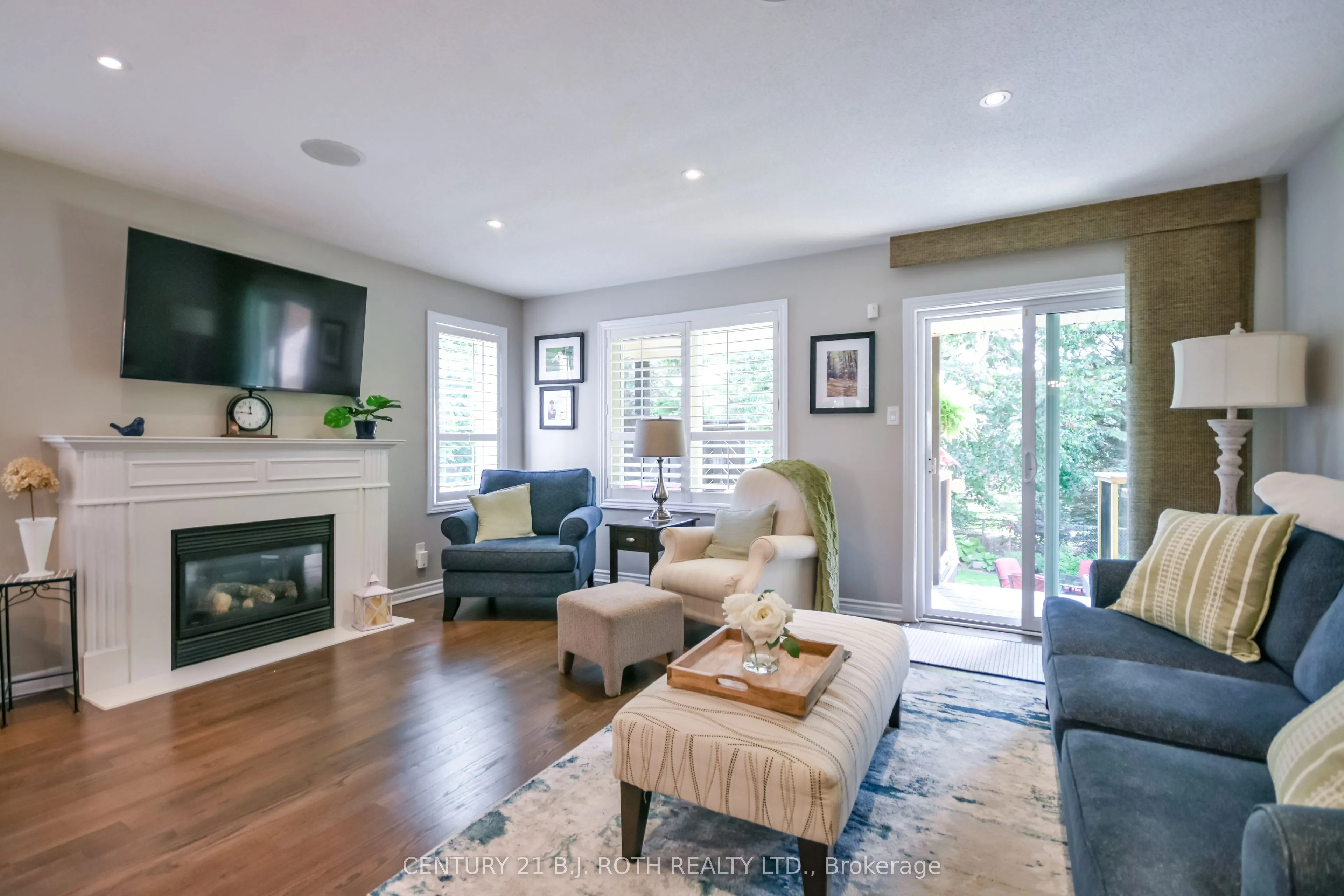 1 SILVERSANDS Crescent