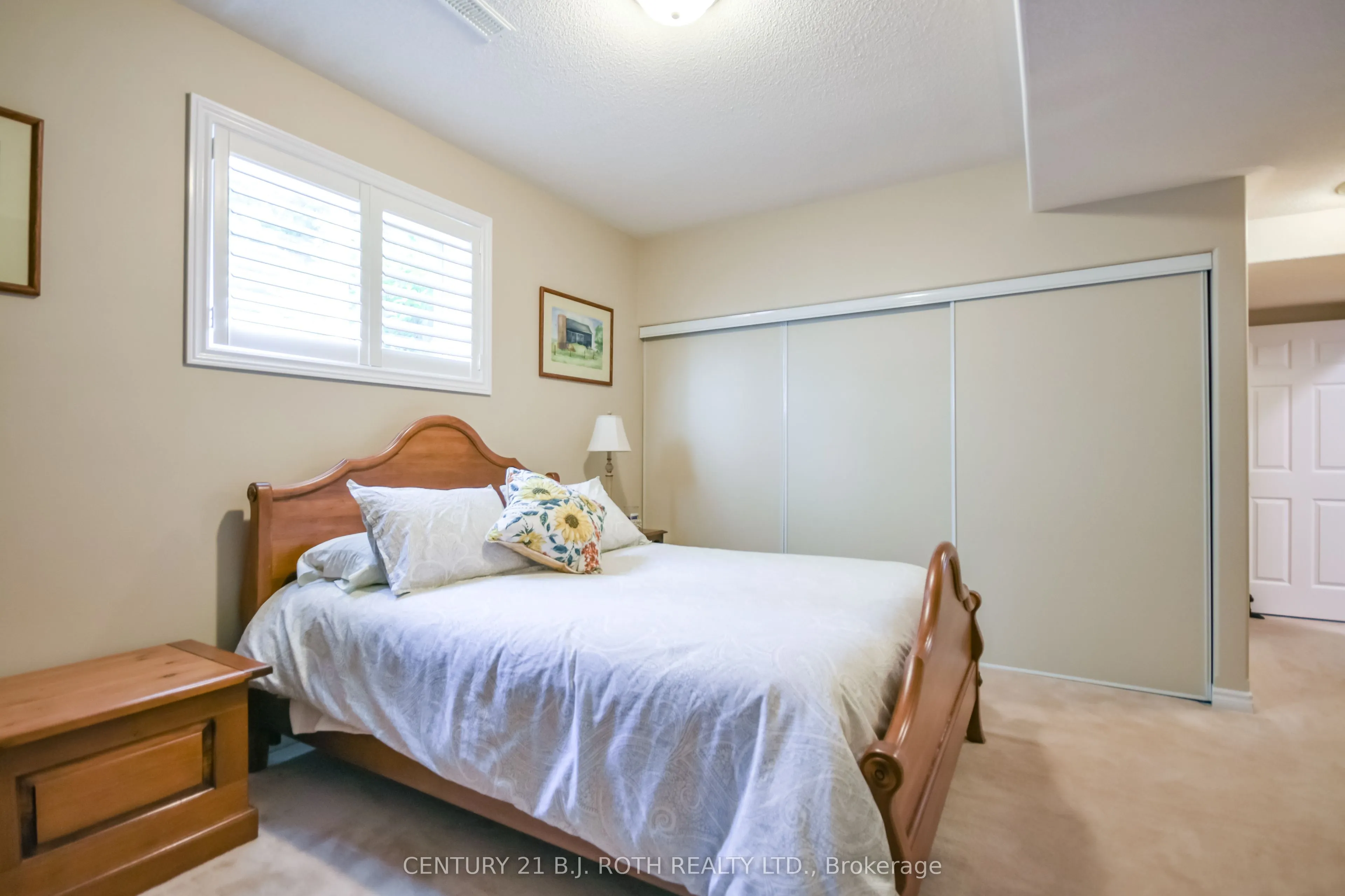1 SILVERSANDS Crescent