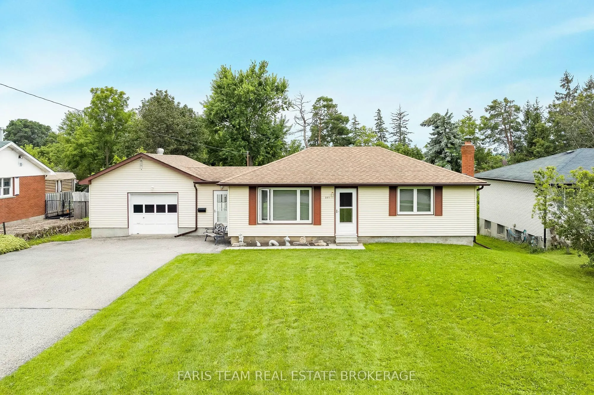 207 Warnica Road