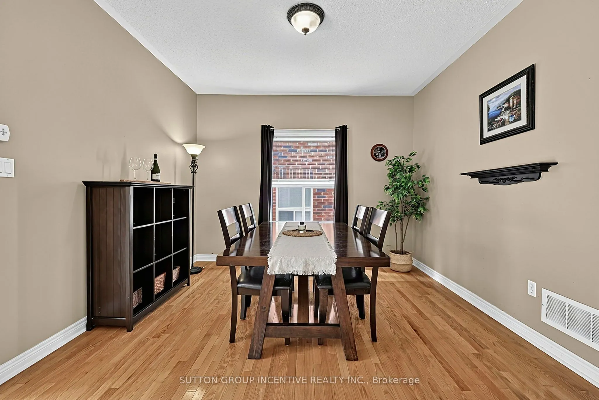 23 Prince Of Wales Drive
