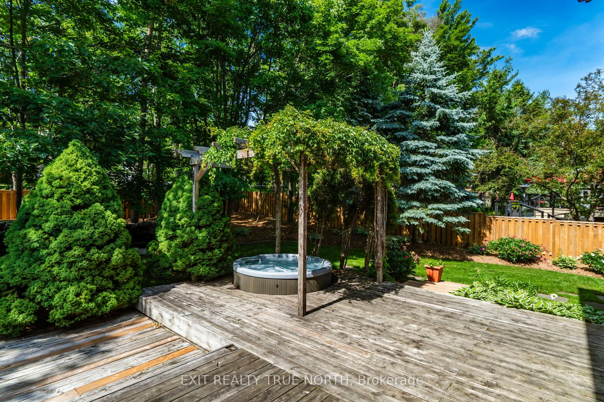 14 Rosewood Avenue