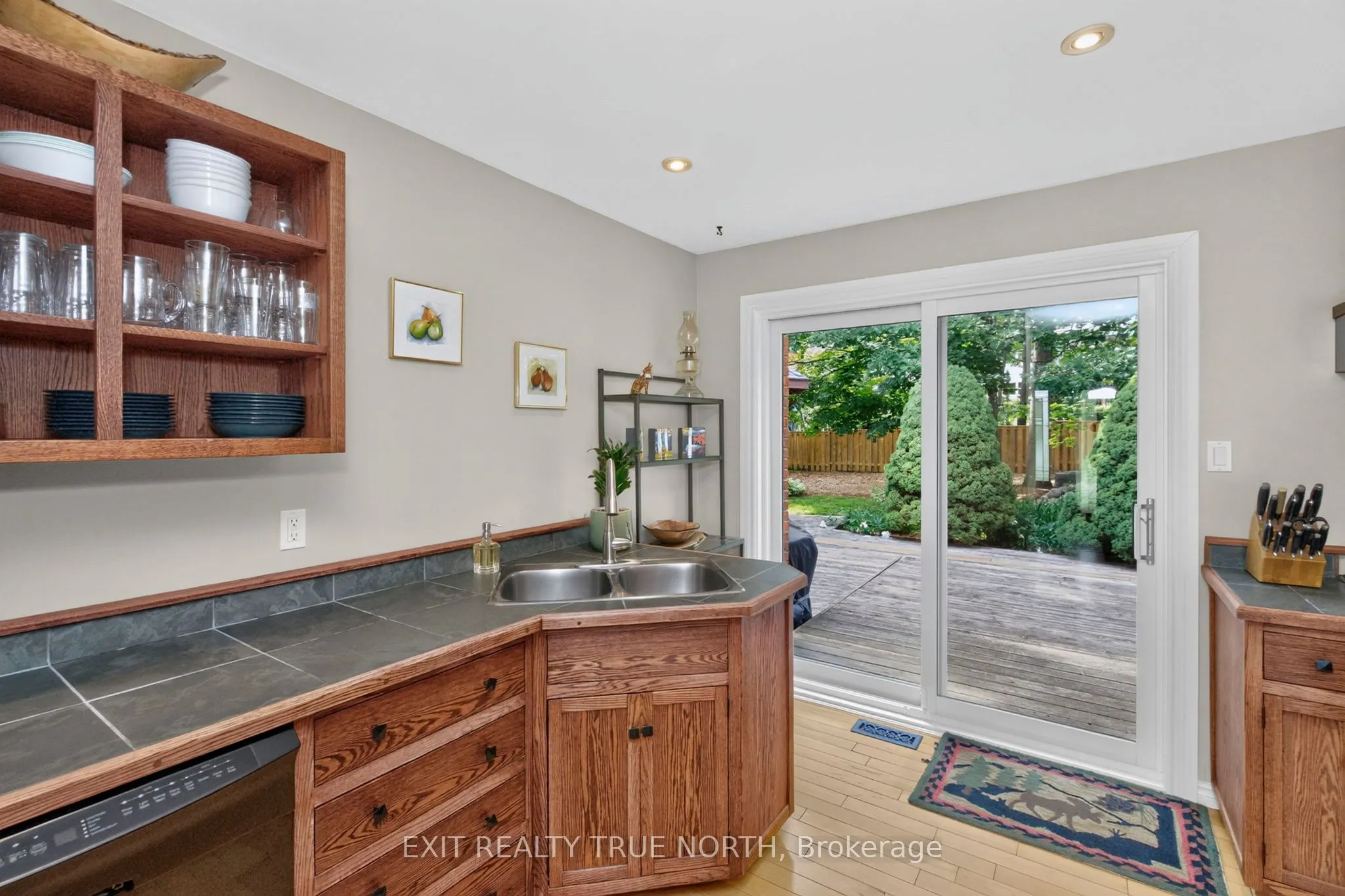 14 Rosewood Avenue
