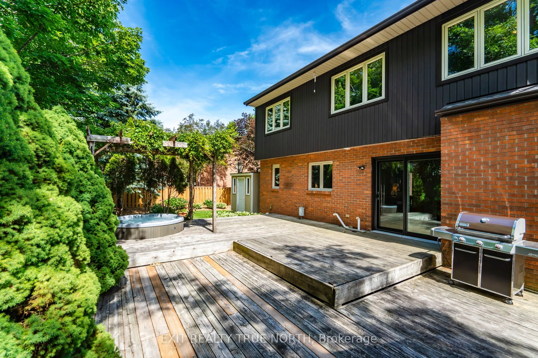 14 Rosewood Avenue