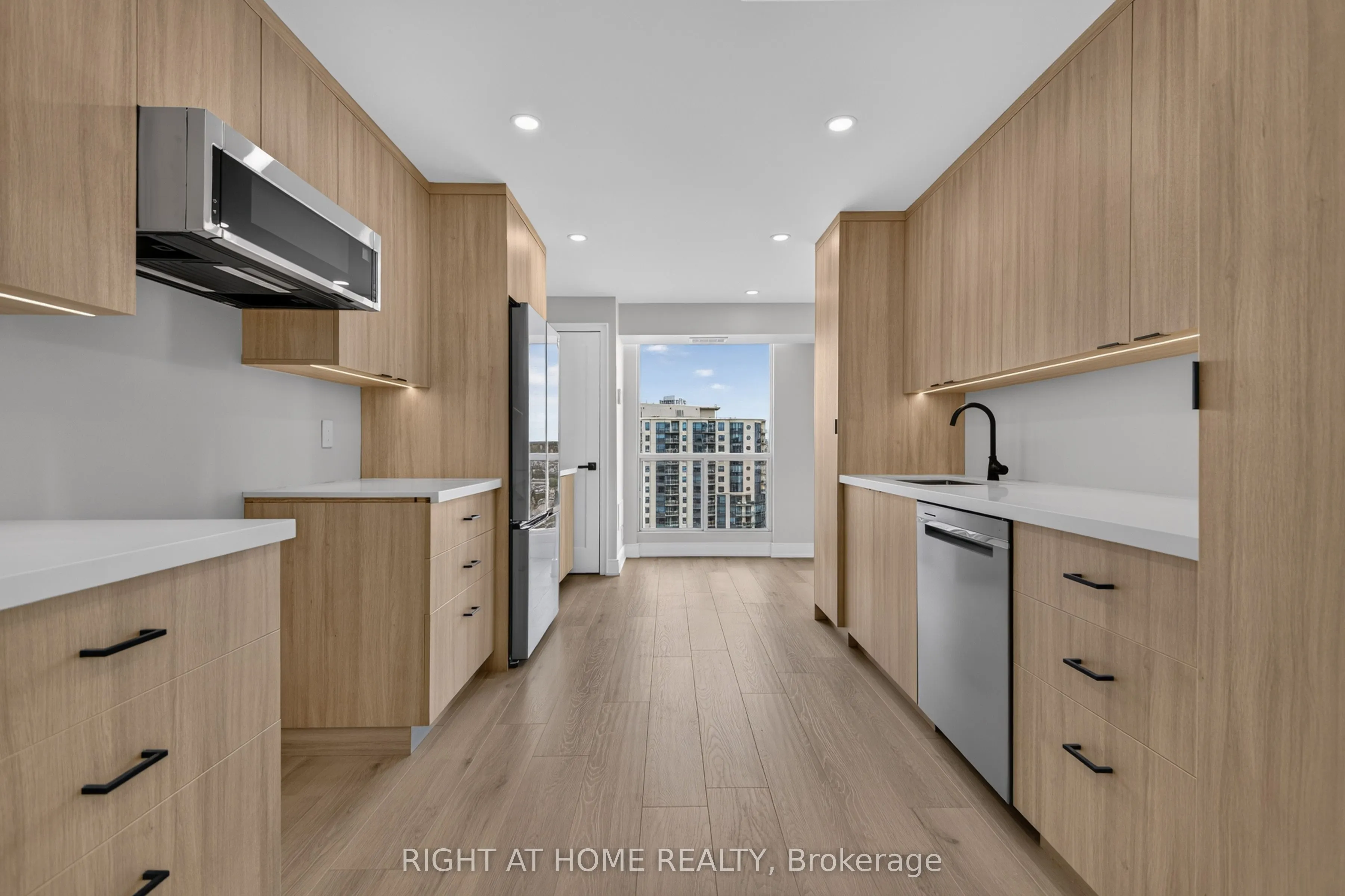65 Ellen Street #1402