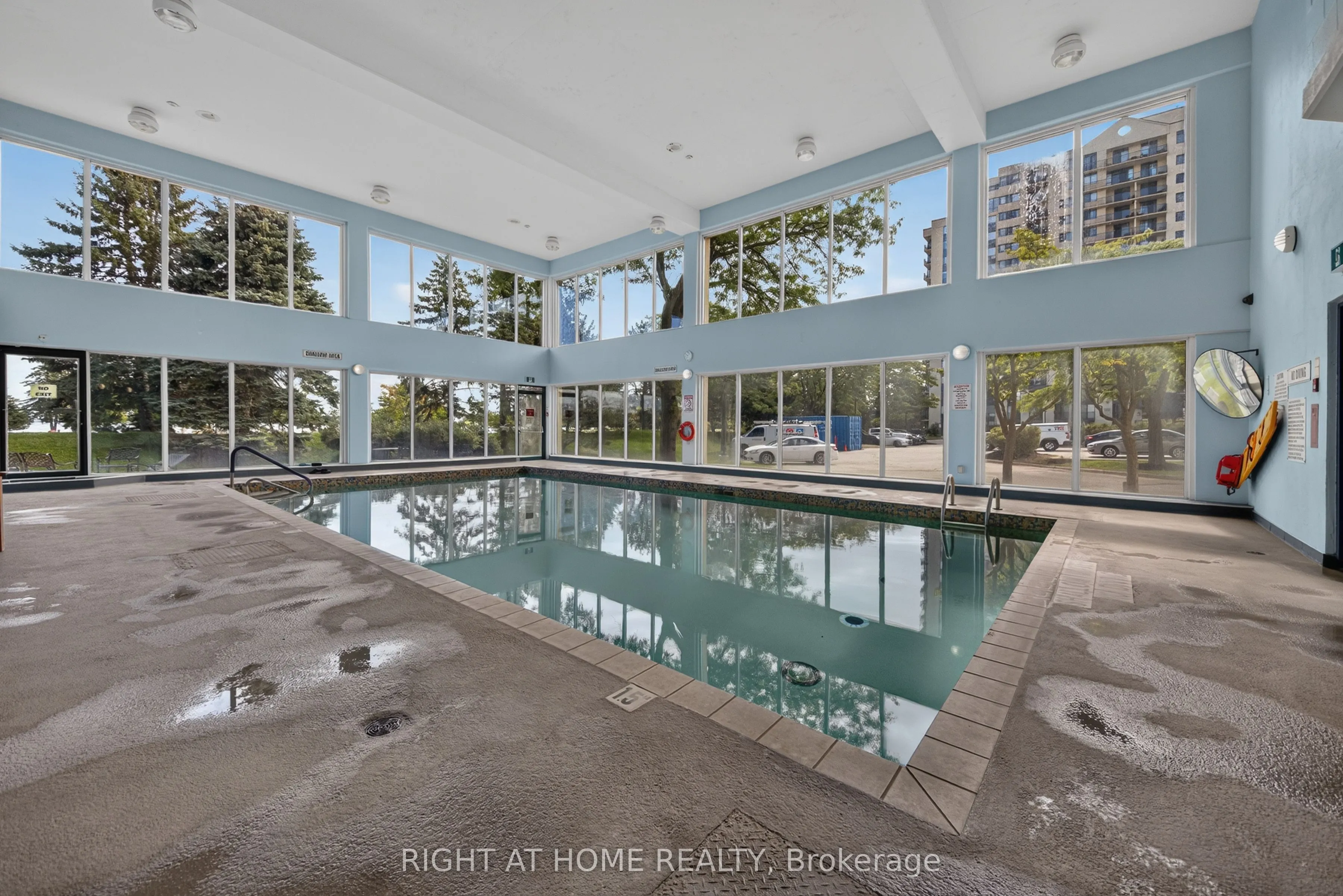 65 Ellen Street #1402