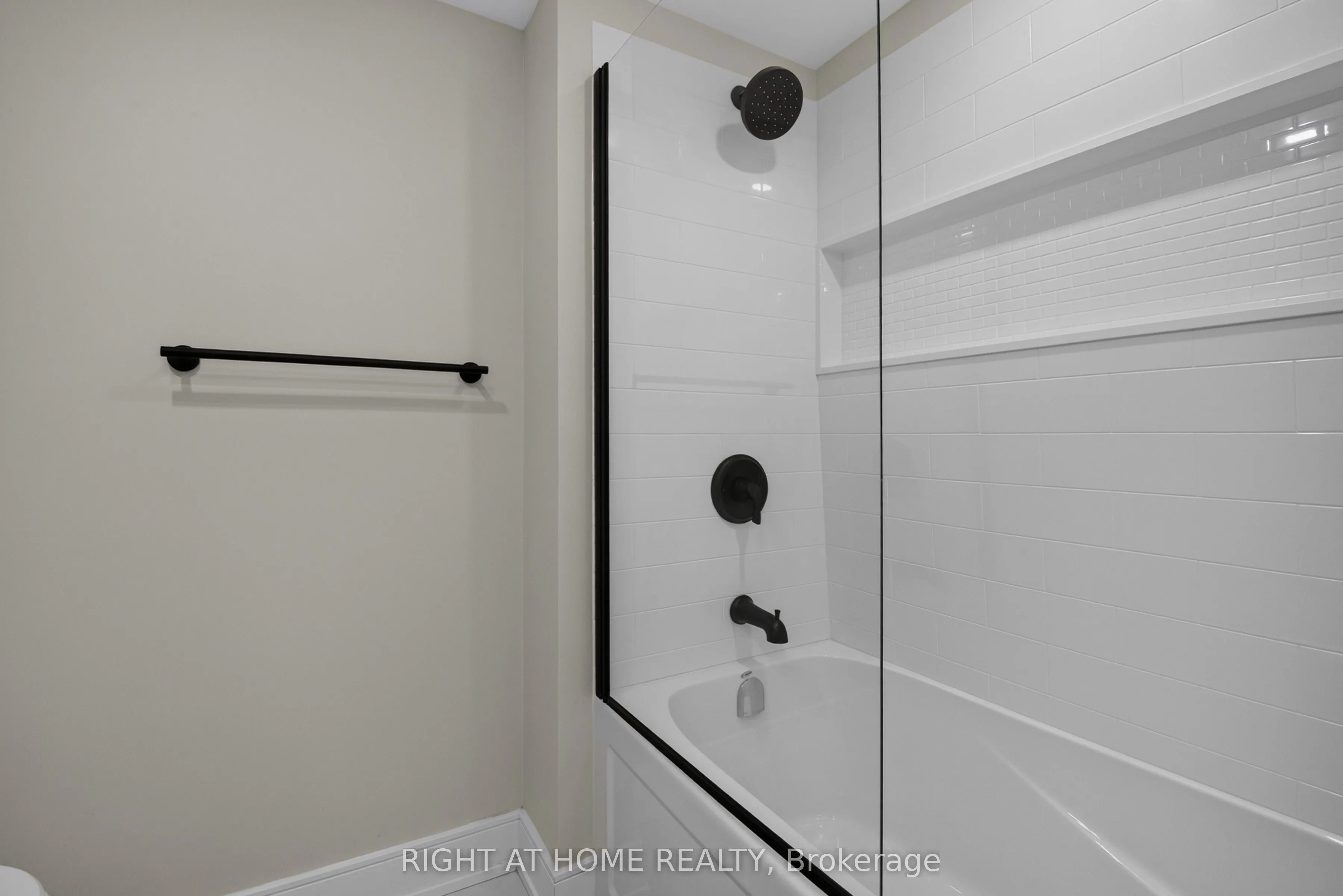65 Ellen Street #1402