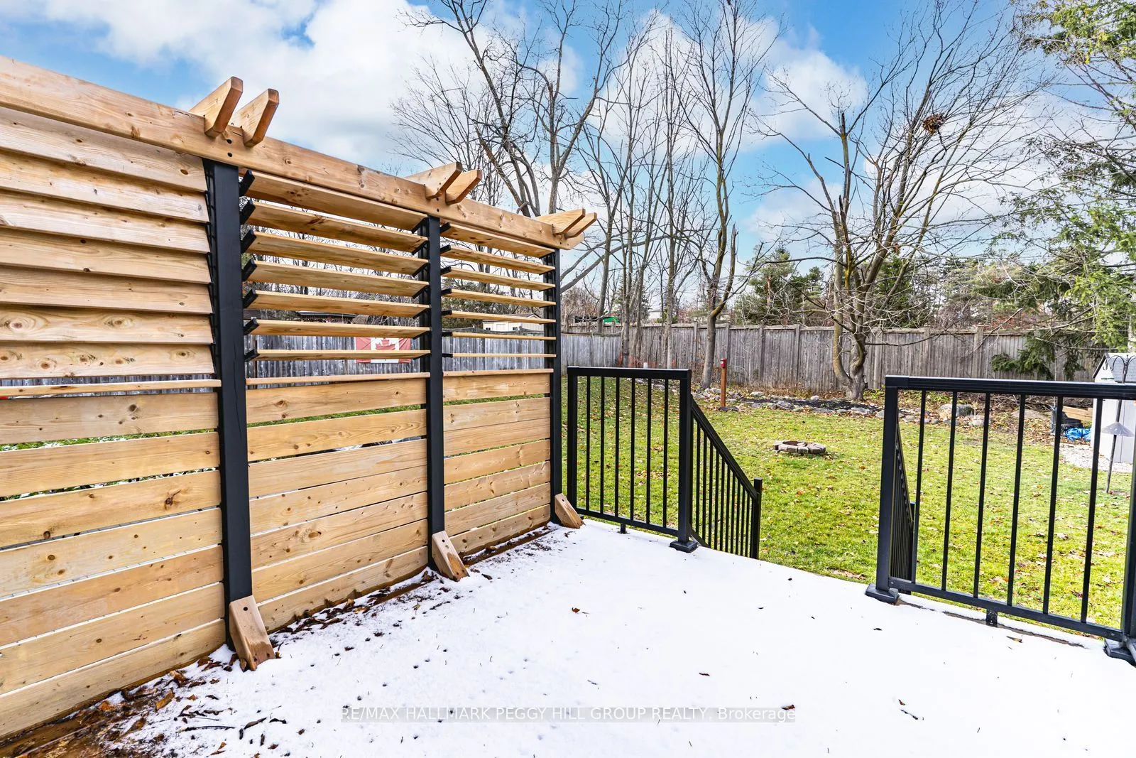 20 Ottaway Avenue #Upper