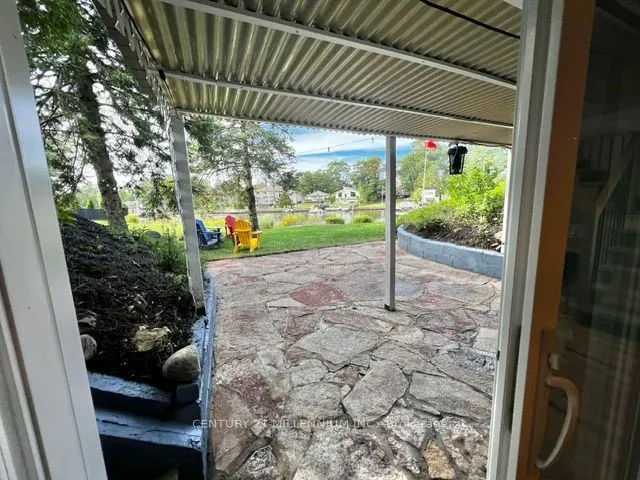 68 Edgewater Road
