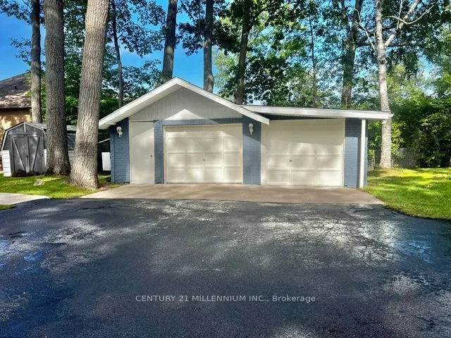 68 Edgewater Road