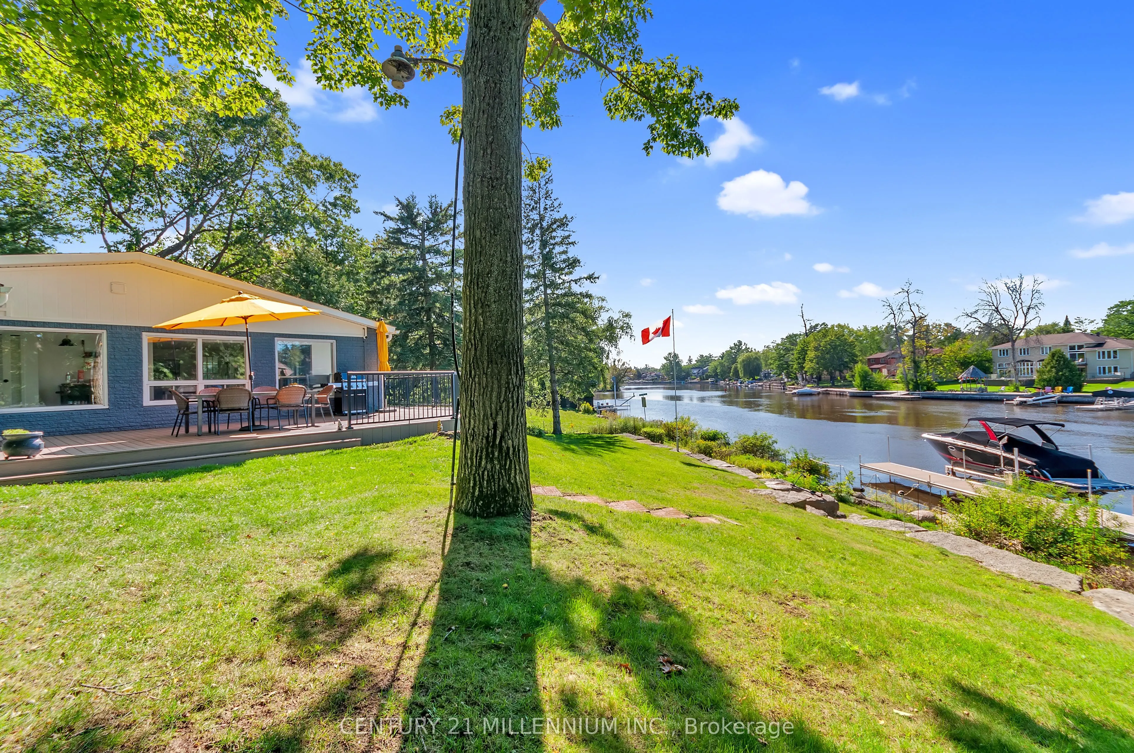 68 Edgewater Road