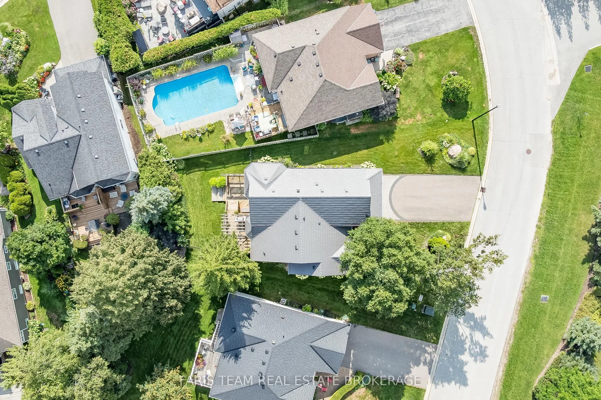 68 Trott Boulevard