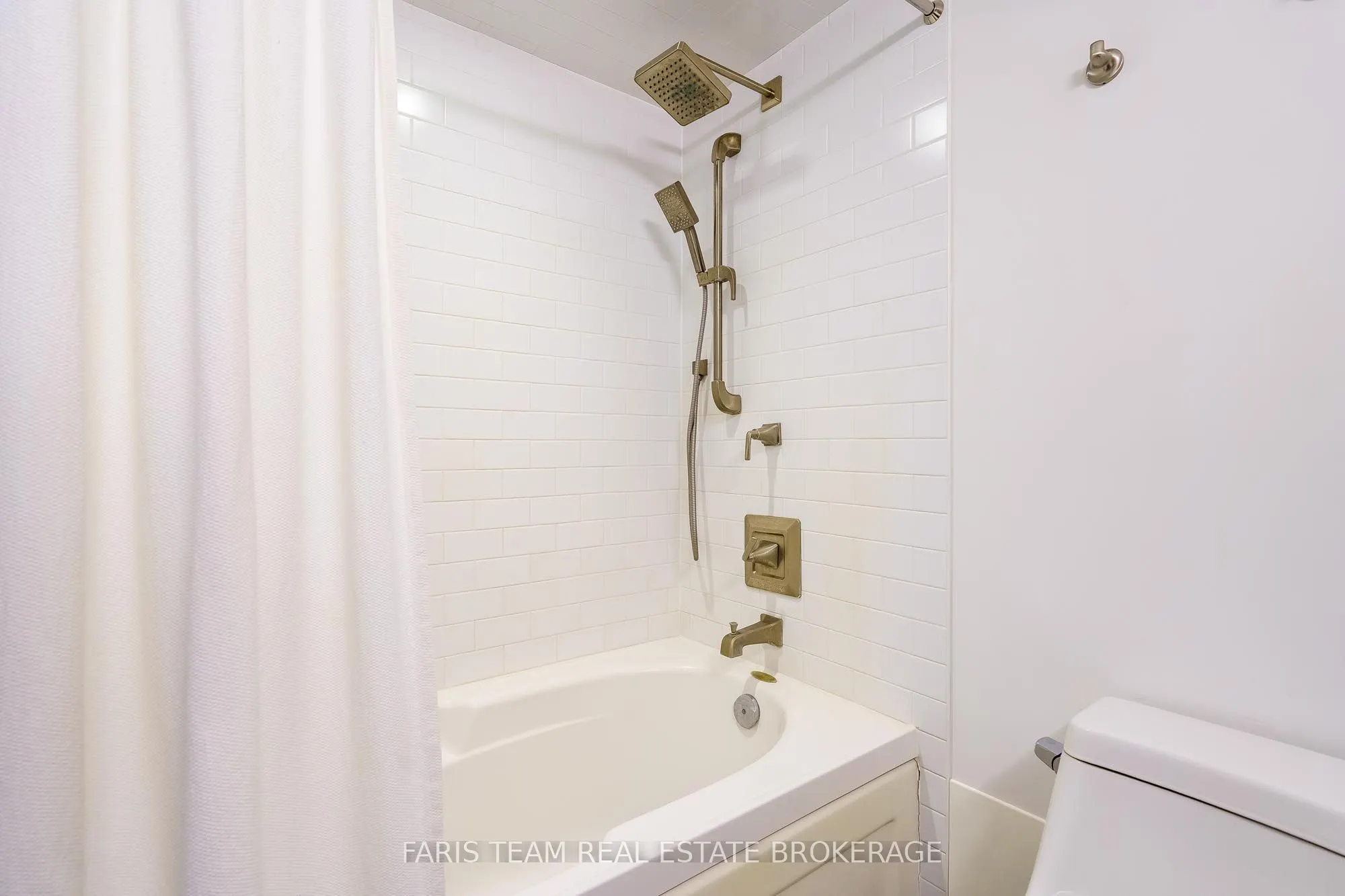 150 Dunlop Street E #1011