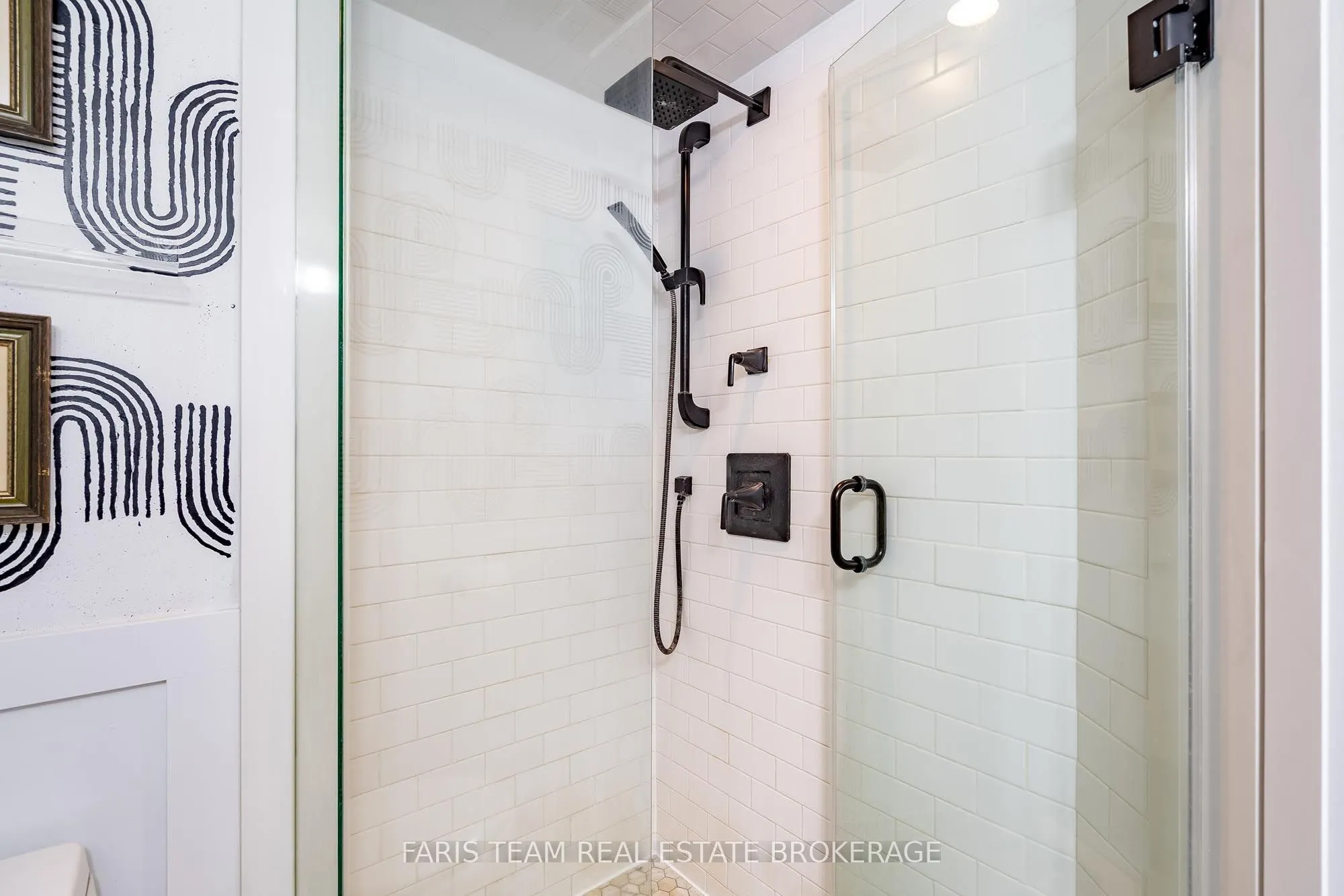 150 Dunlop Street E #1011