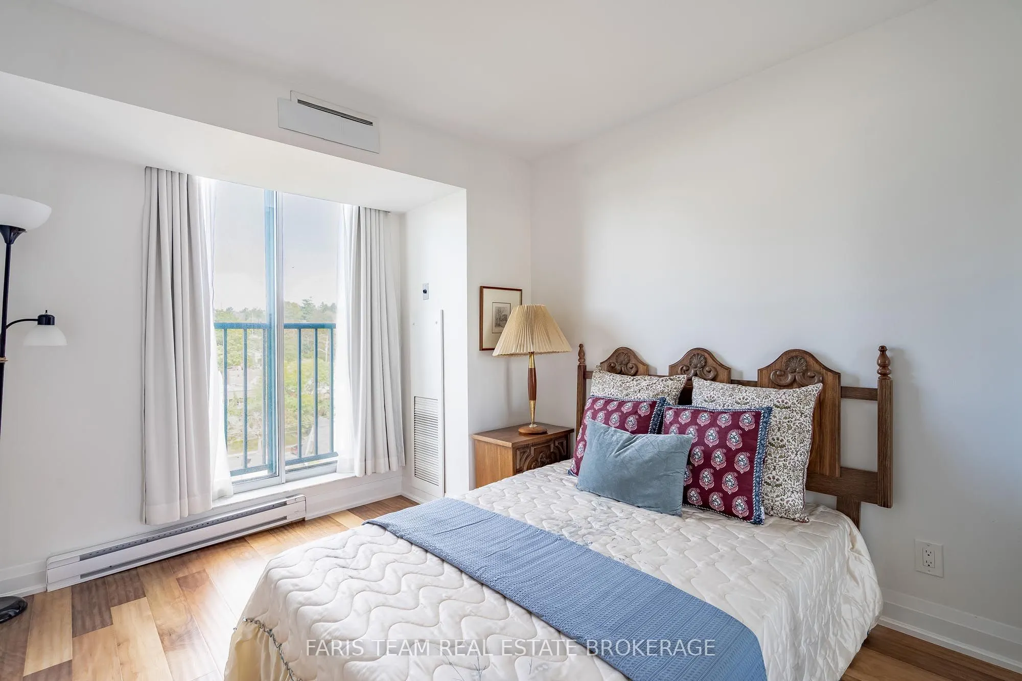 150 Dunlop Street E #1011