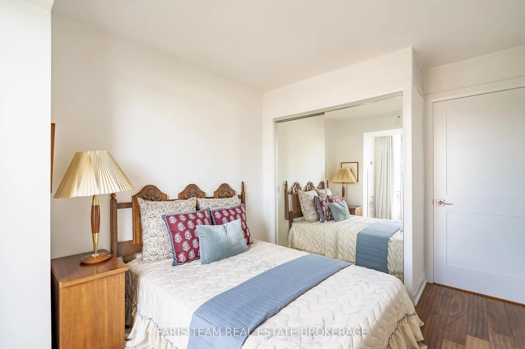 150 Dunlop Street E #1011