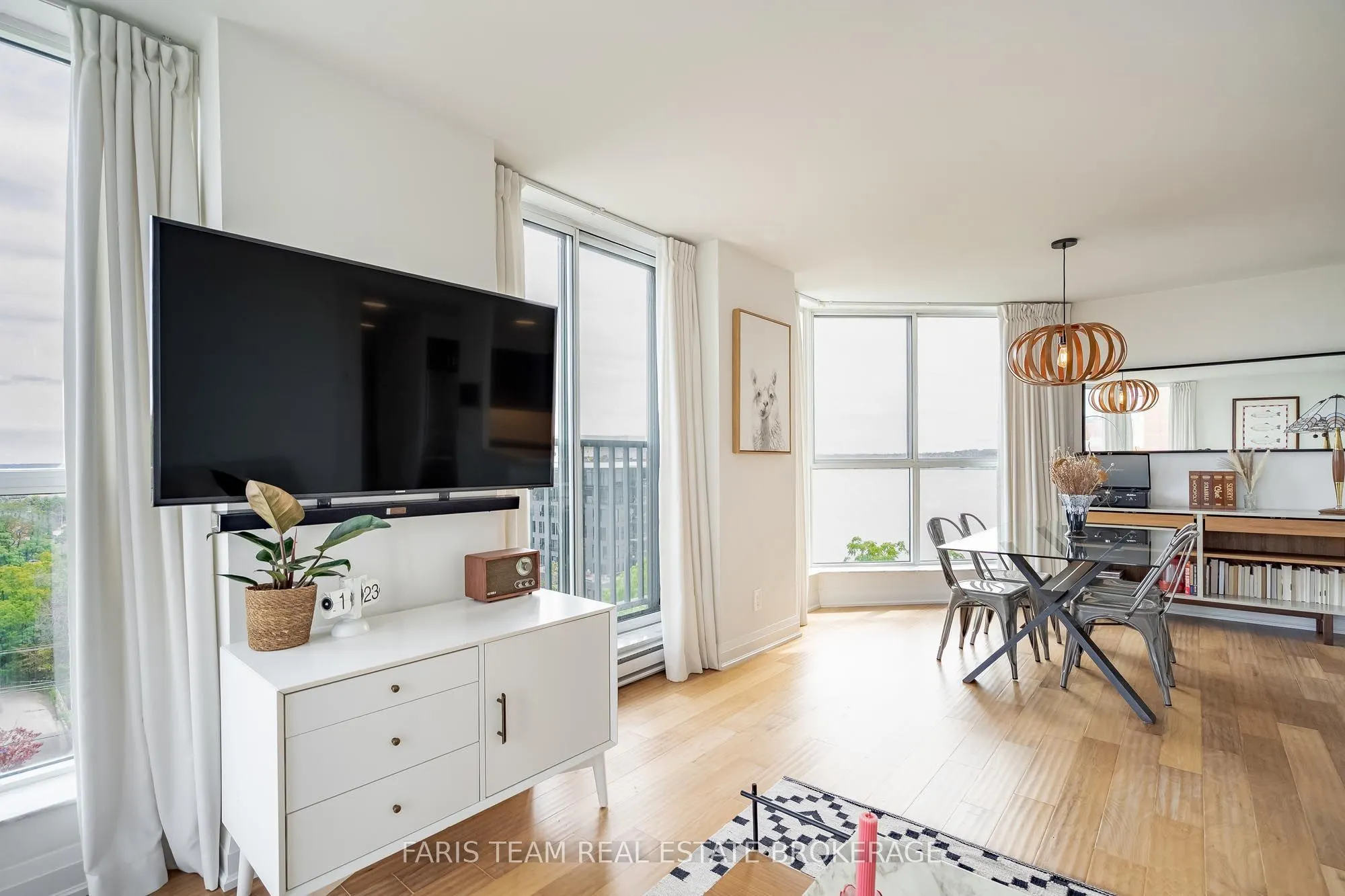 150 Dunlop Street E #1011