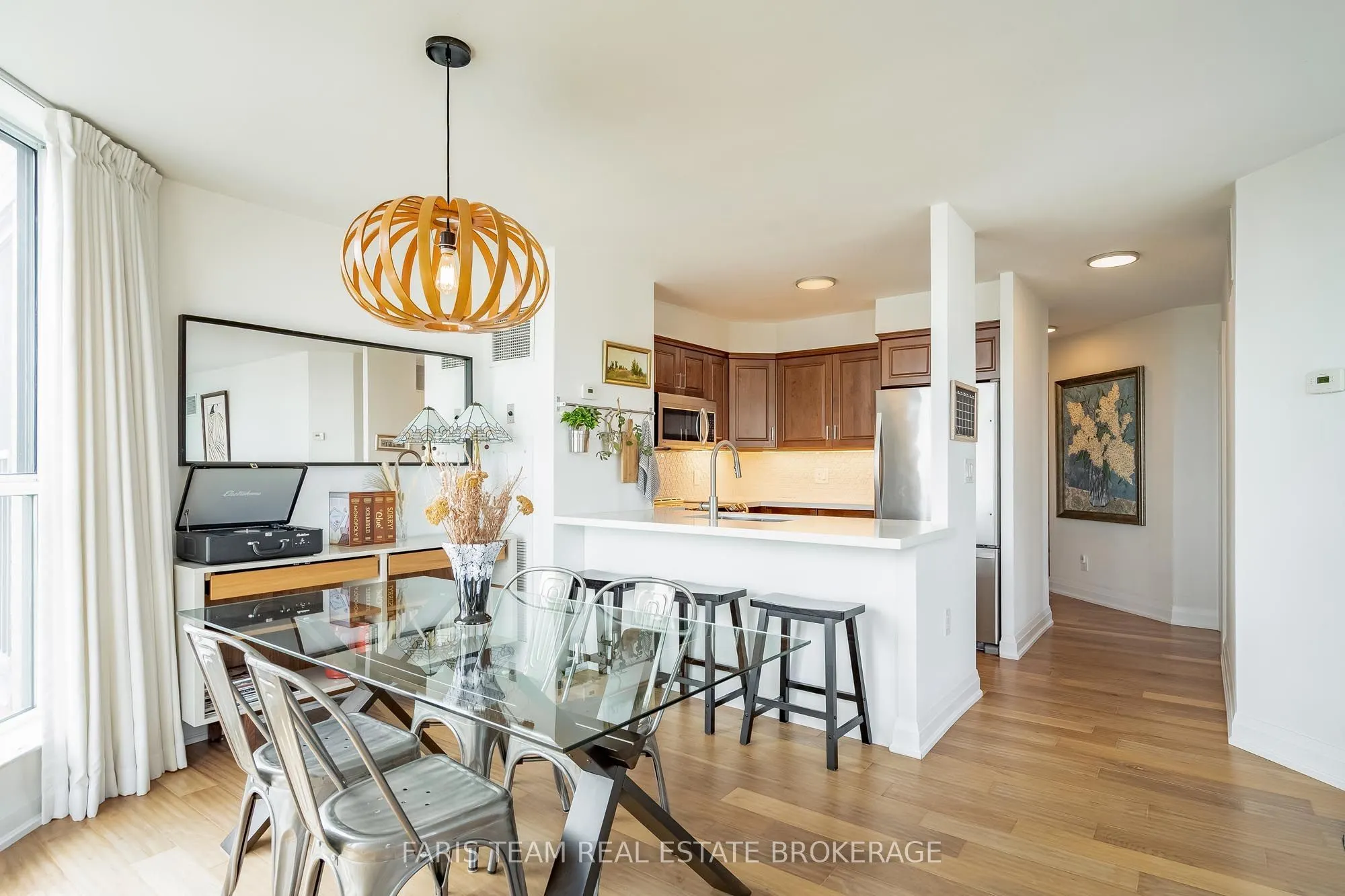 150 Dunlop Street E #1011