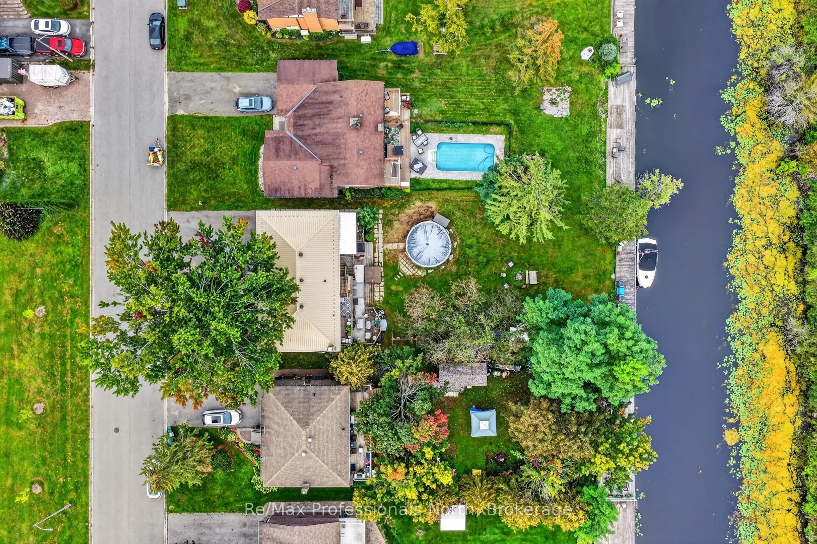 25 Lankin Boulevard