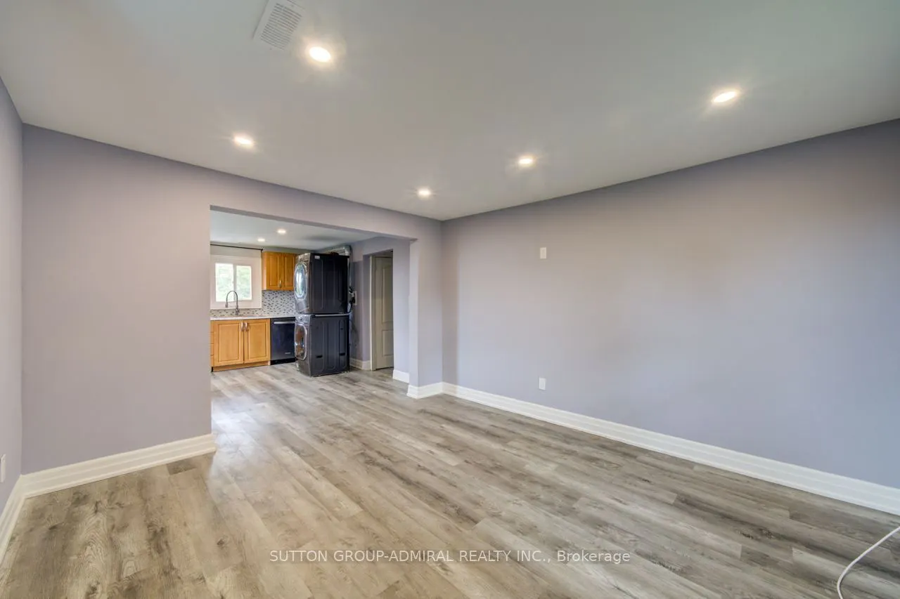 121 Seventh Street #Upper 2 Floors