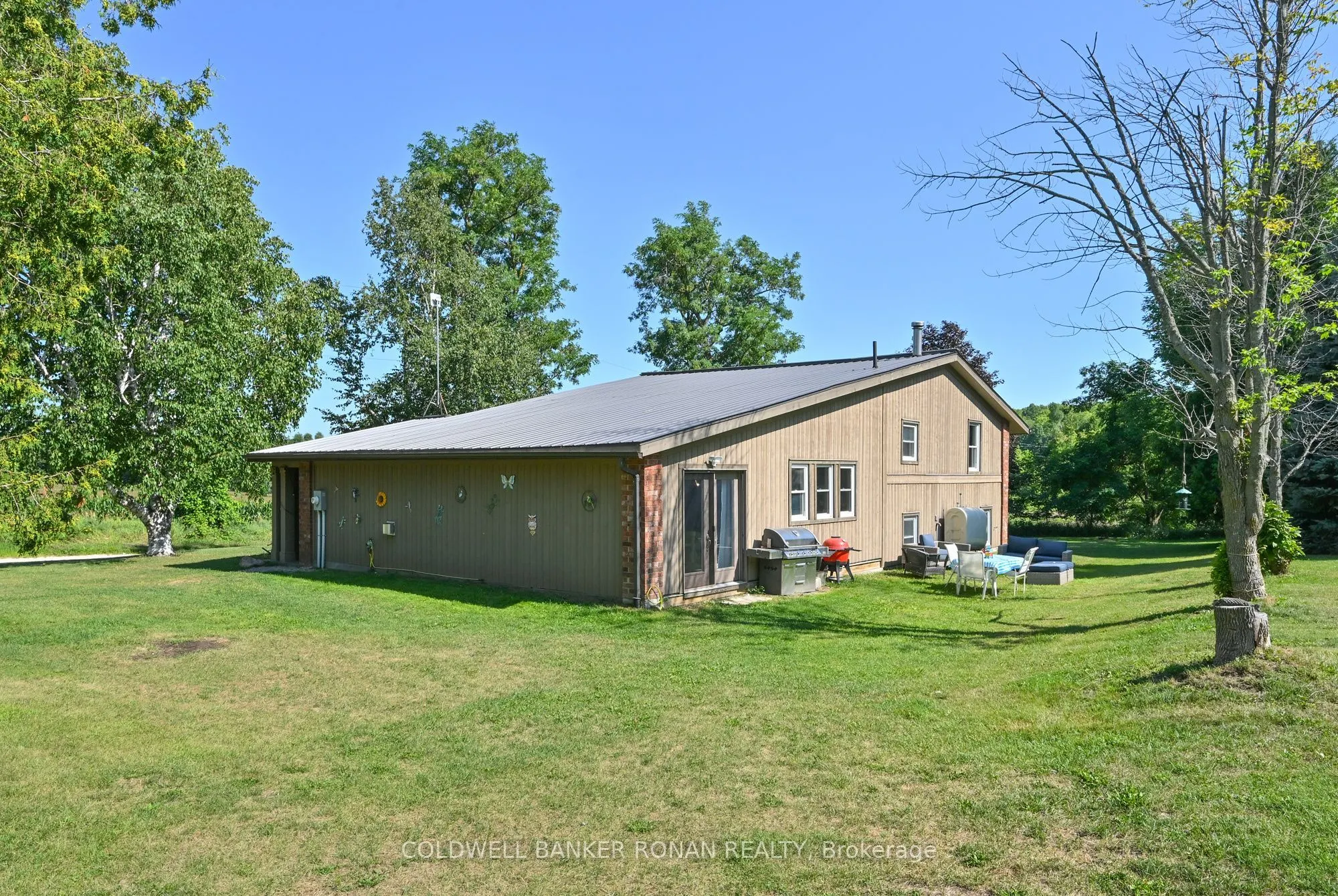 3430 Concession 3 S