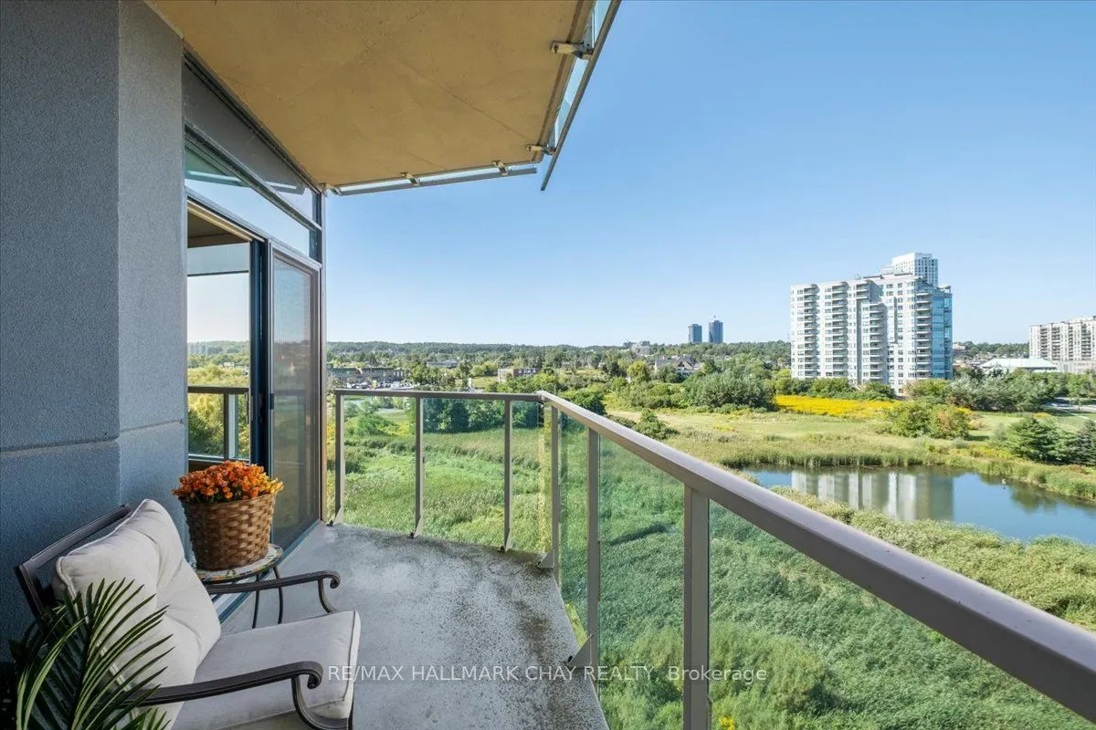 33 Ellen Street #602