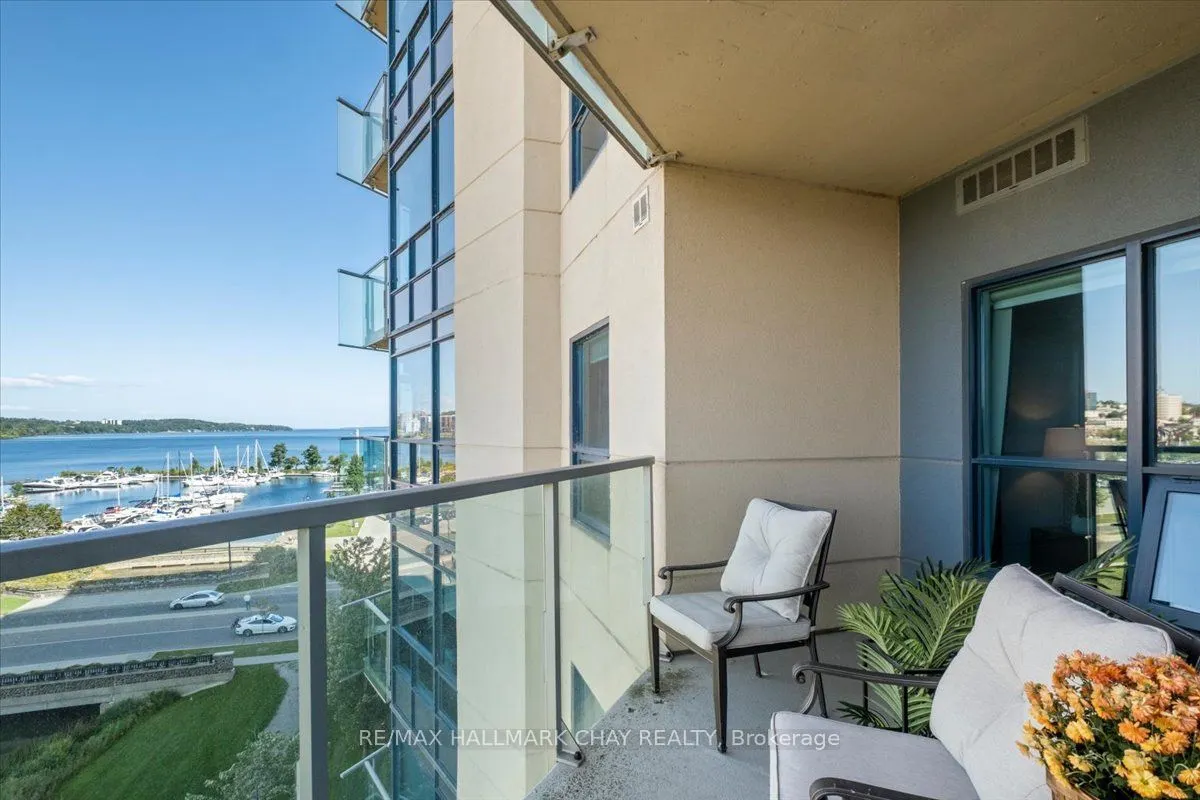 33 Ellen Street #602