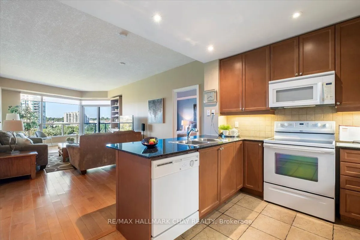 33 Ellen Street #602
