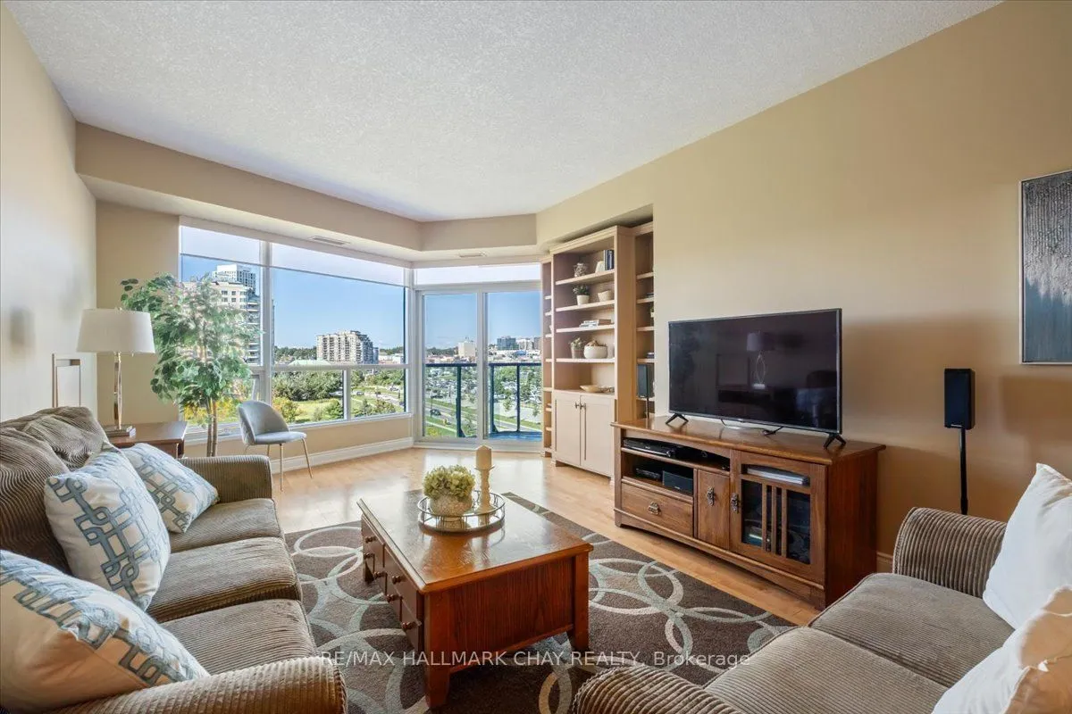 33 Ellen Street #602
