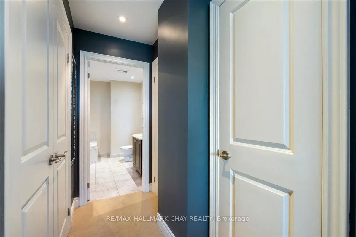 33 Ellen Street #602