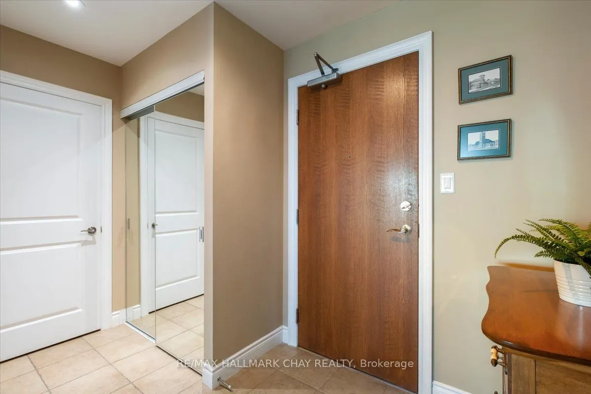 33 Ellen Street #602
