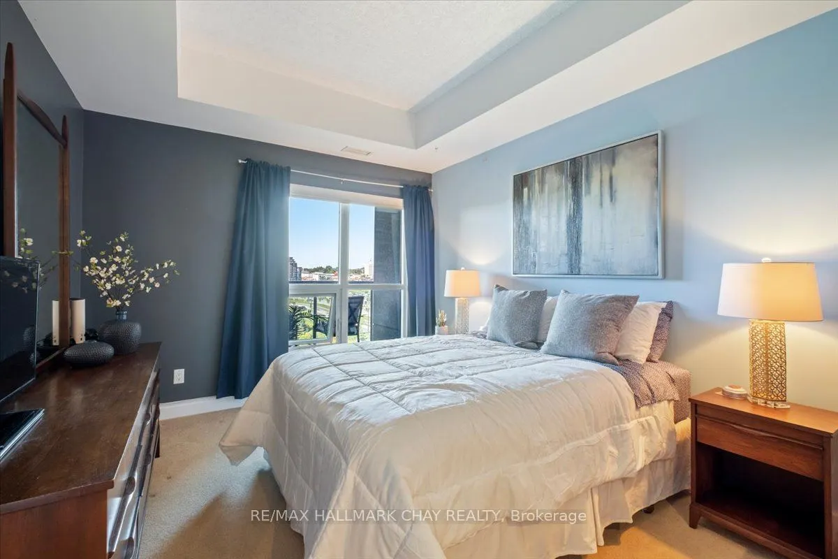 33 Ellen Street #602